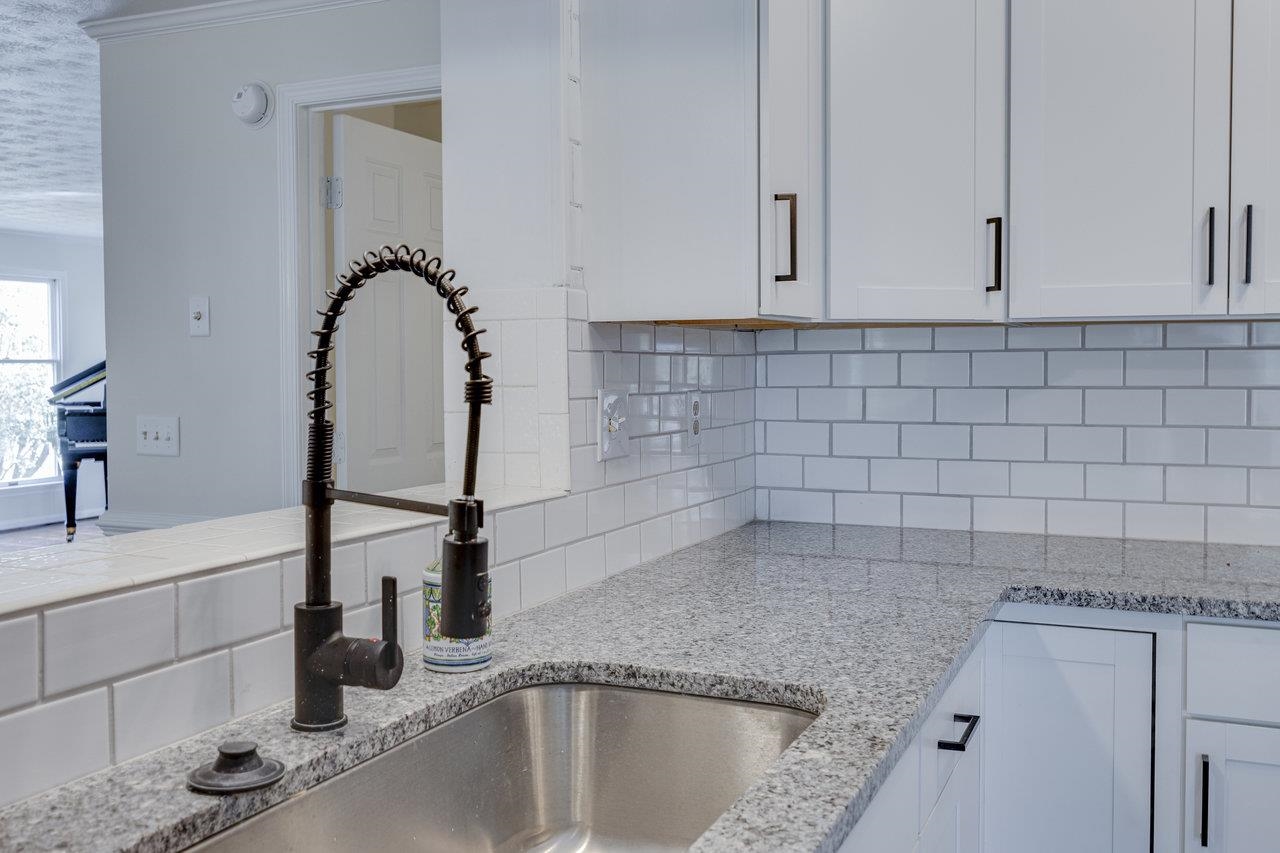 11193 INDIAN TRAIL RD