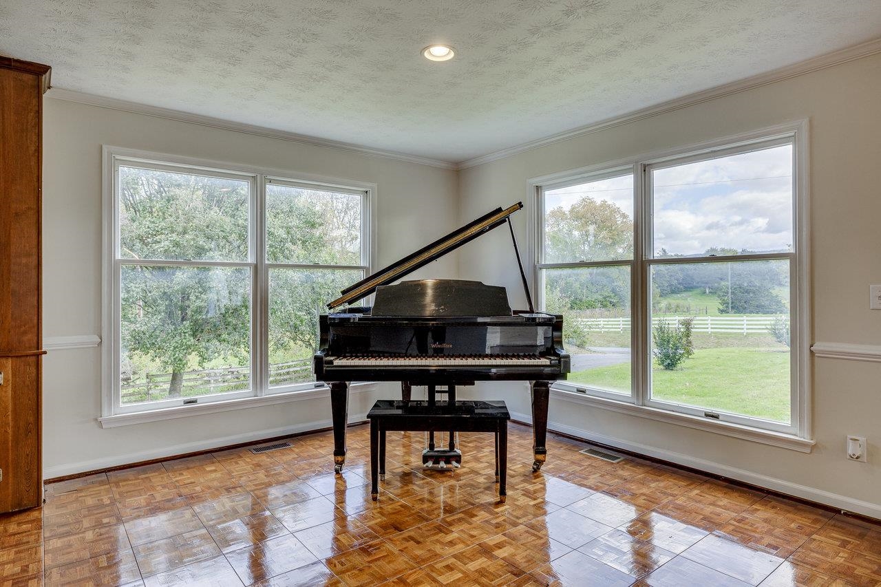 11193 INDIAN TRAIL RD