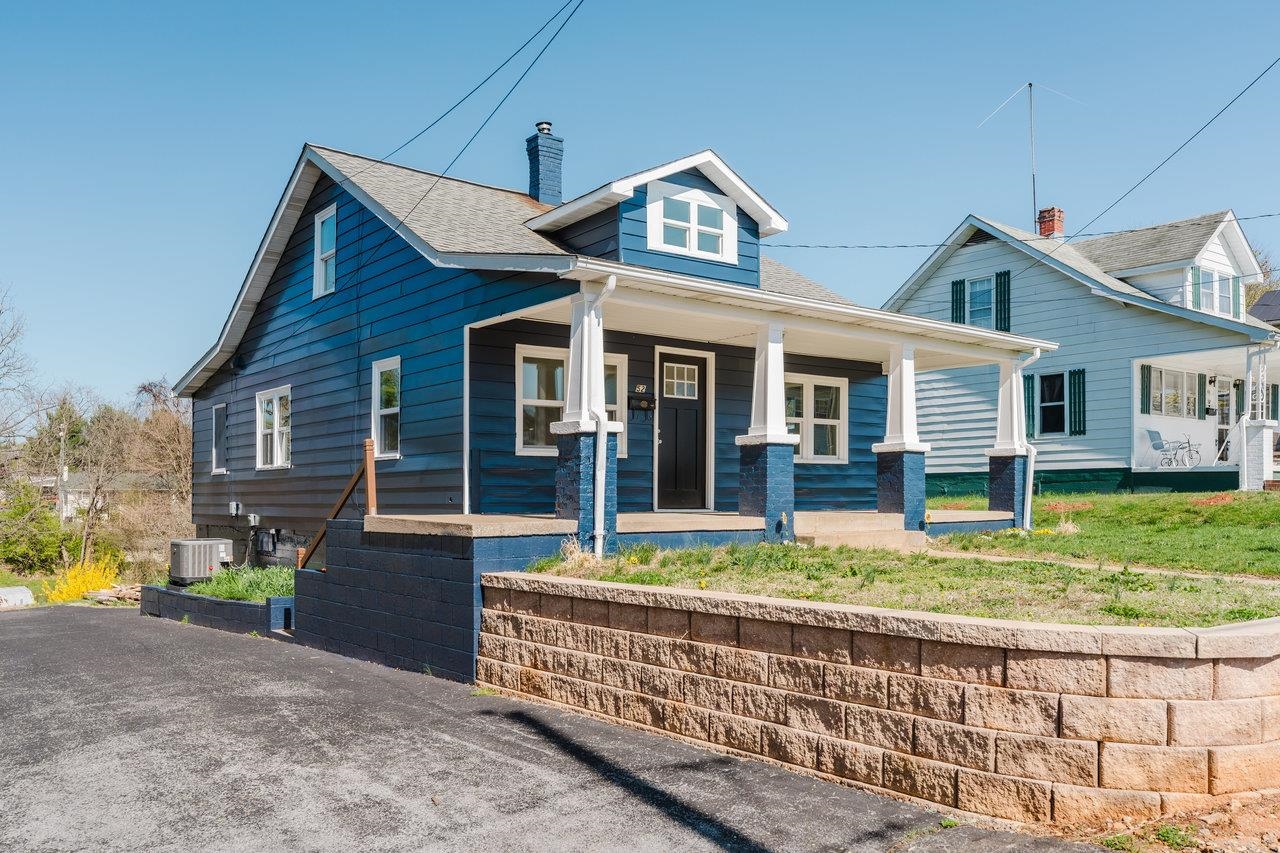 52 BRUMBACK AVE