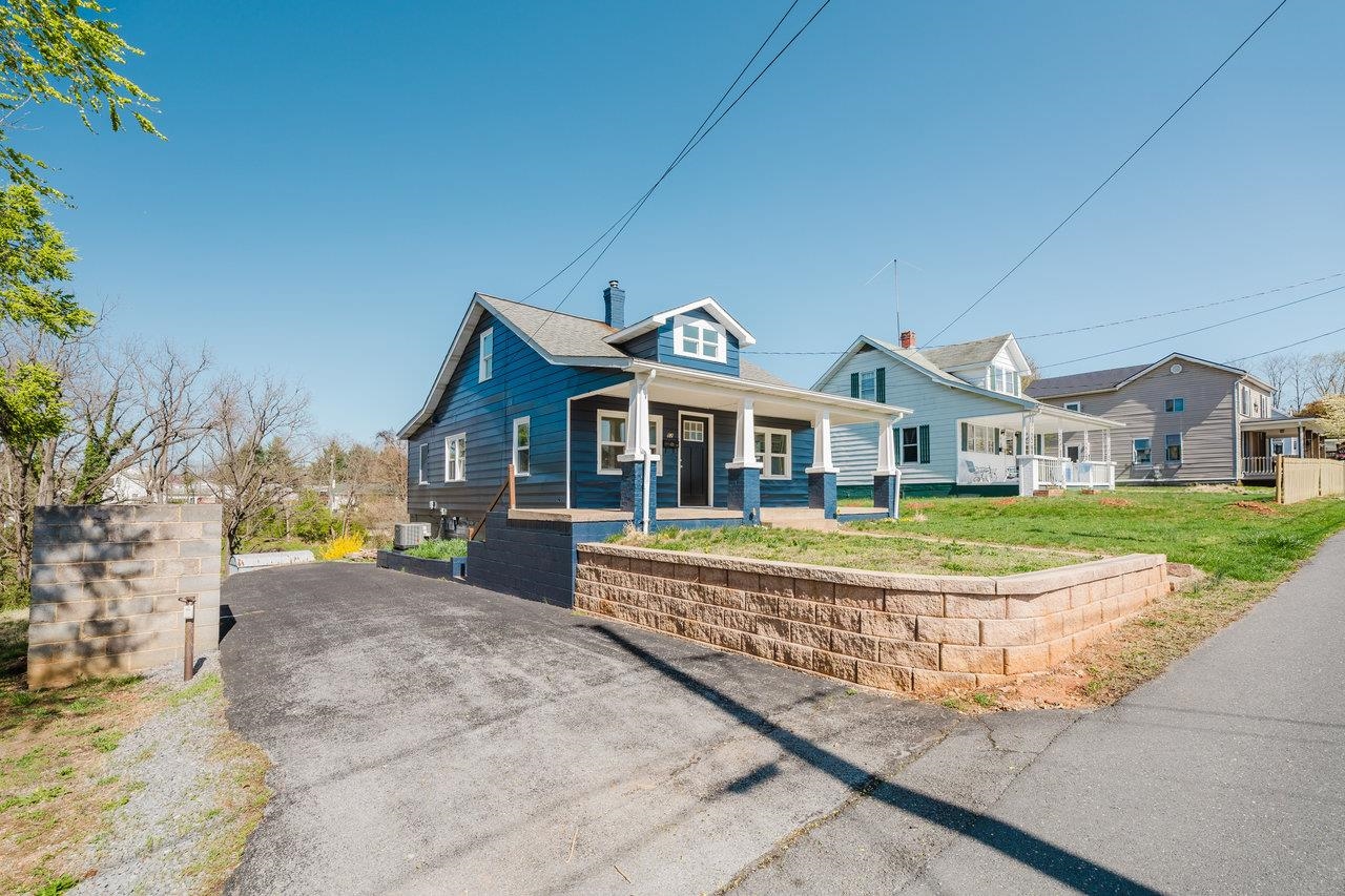 52 BRUMBACK AVE