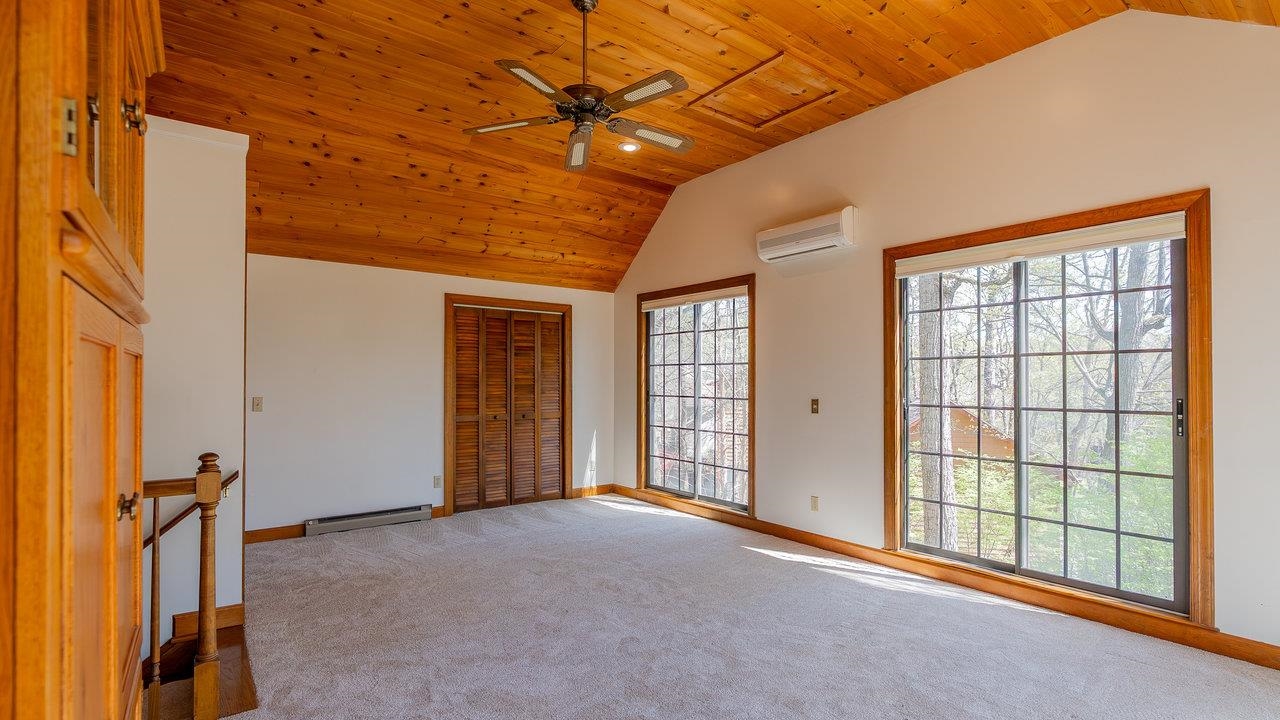 253 ELK LN