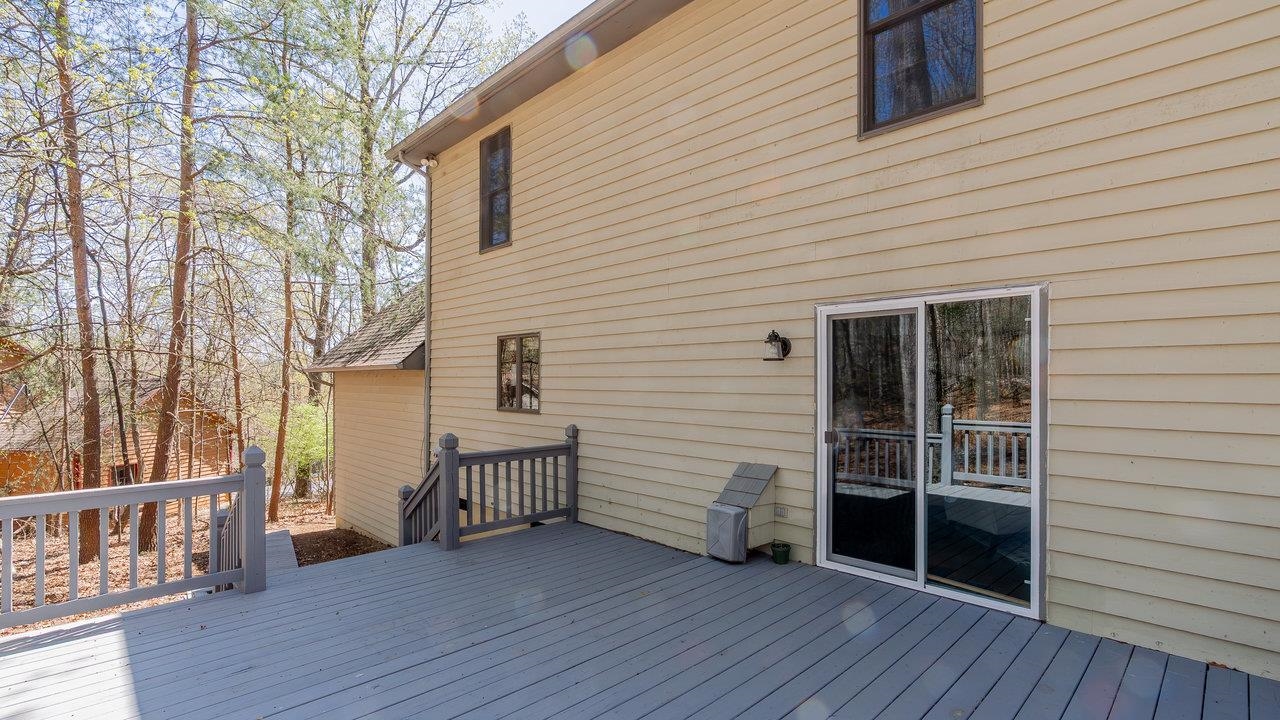253 ELK LN