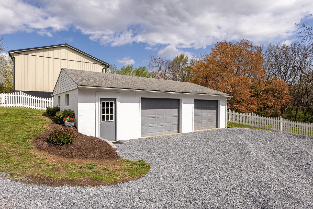 10370 SPOTSWOOD TRL