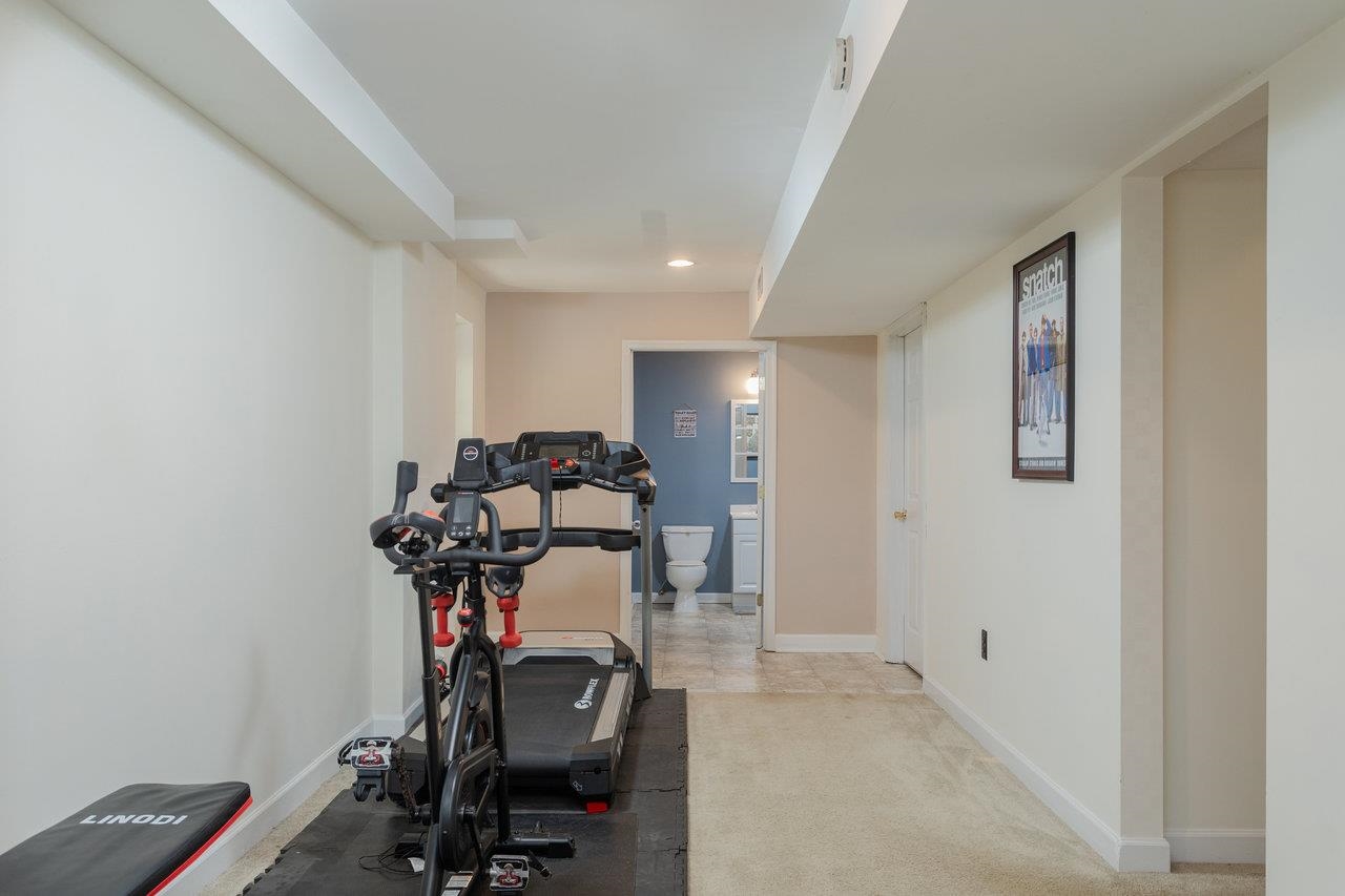 588 FLOWER DR