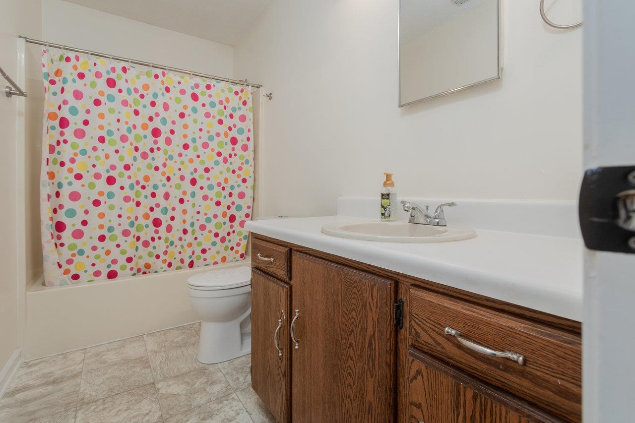 588 FLOWER DR