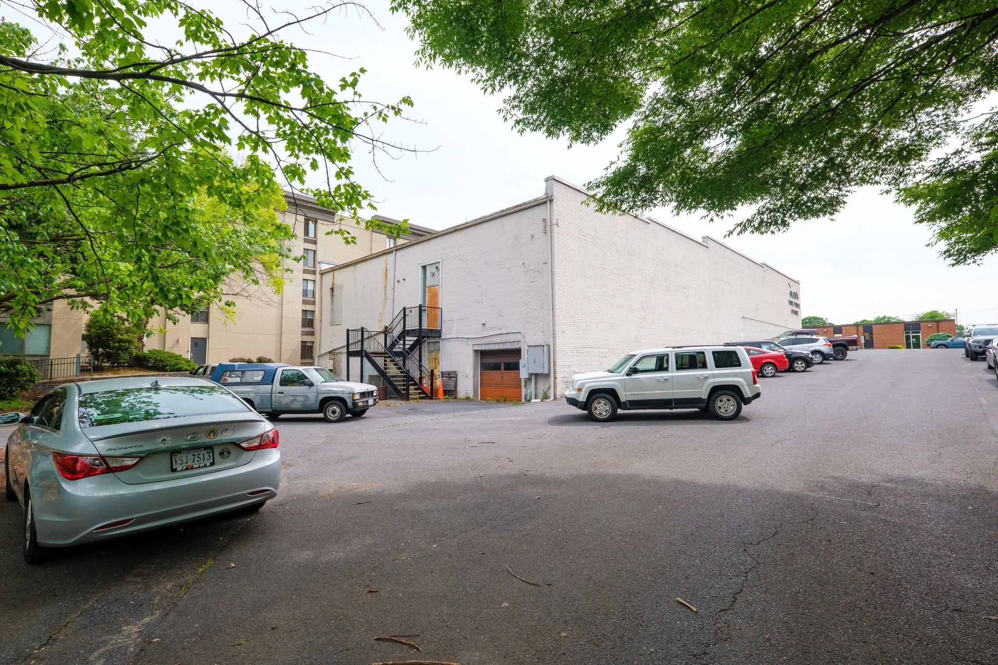 227 NORTH MAIN ST