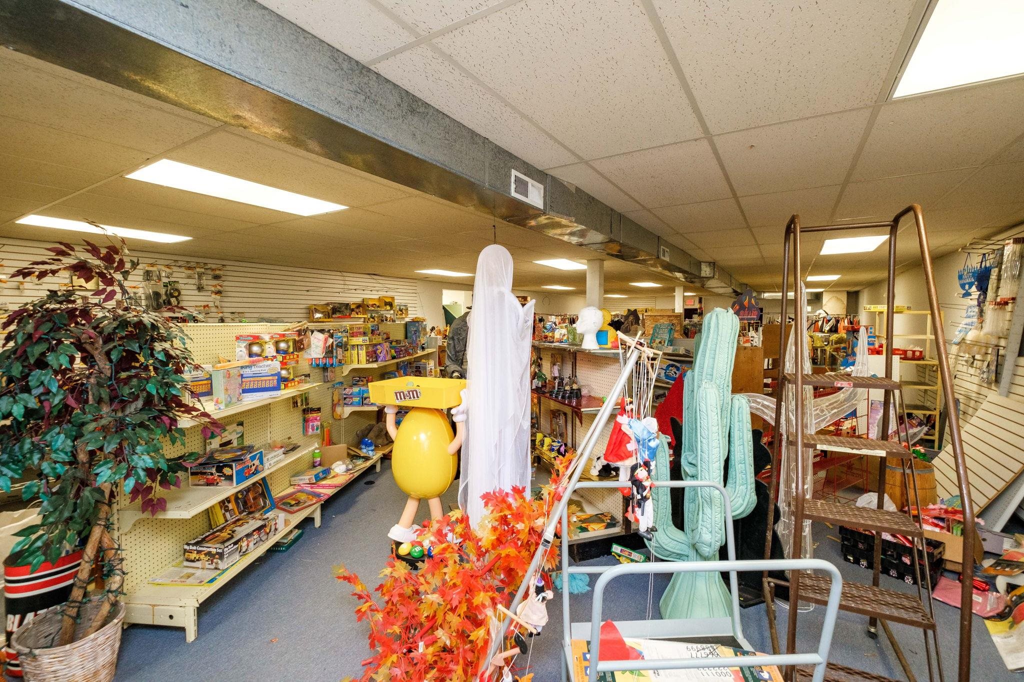 227 NORTH MAIN ST