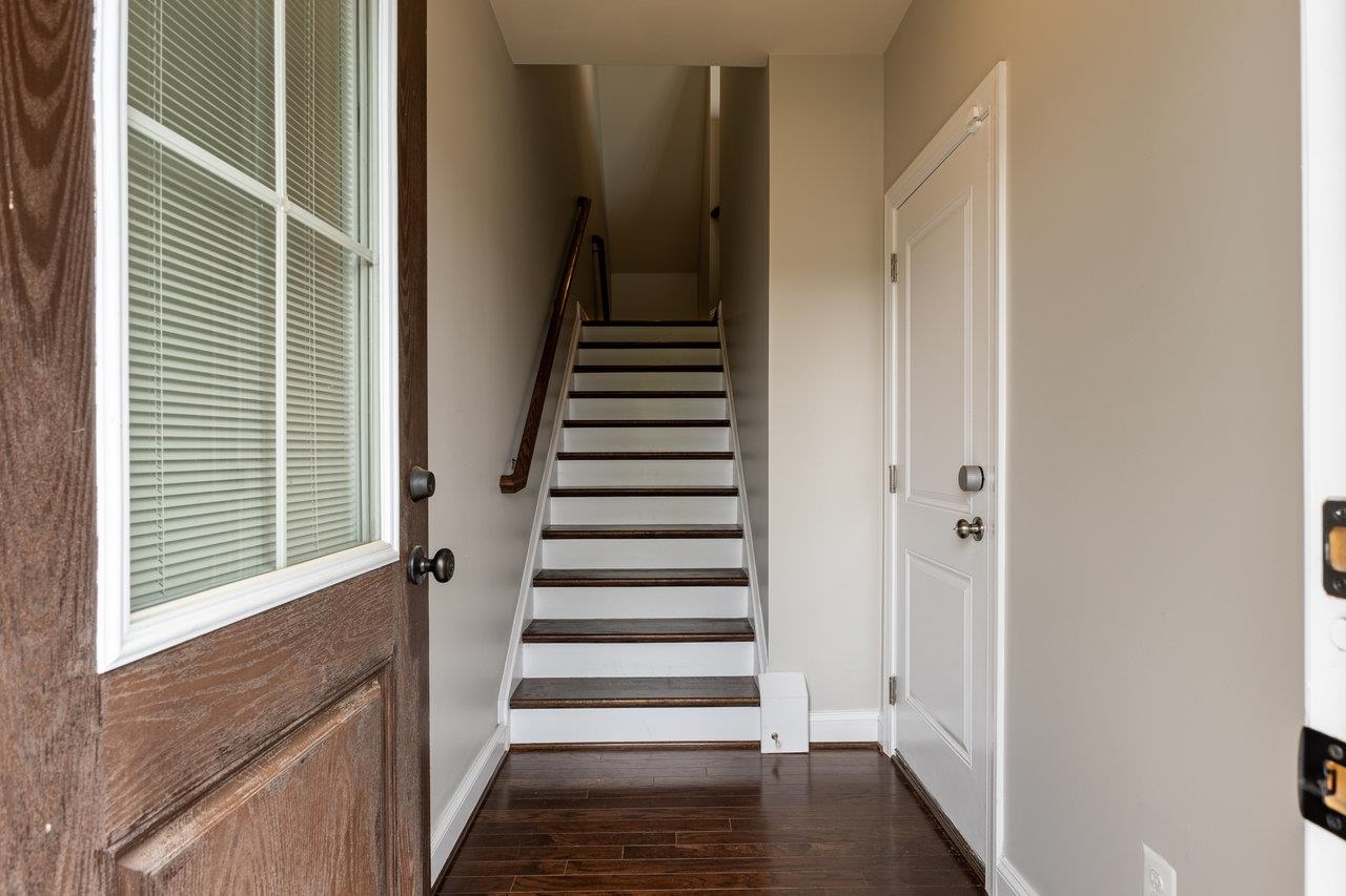 3215 CHARLESTON BLVD