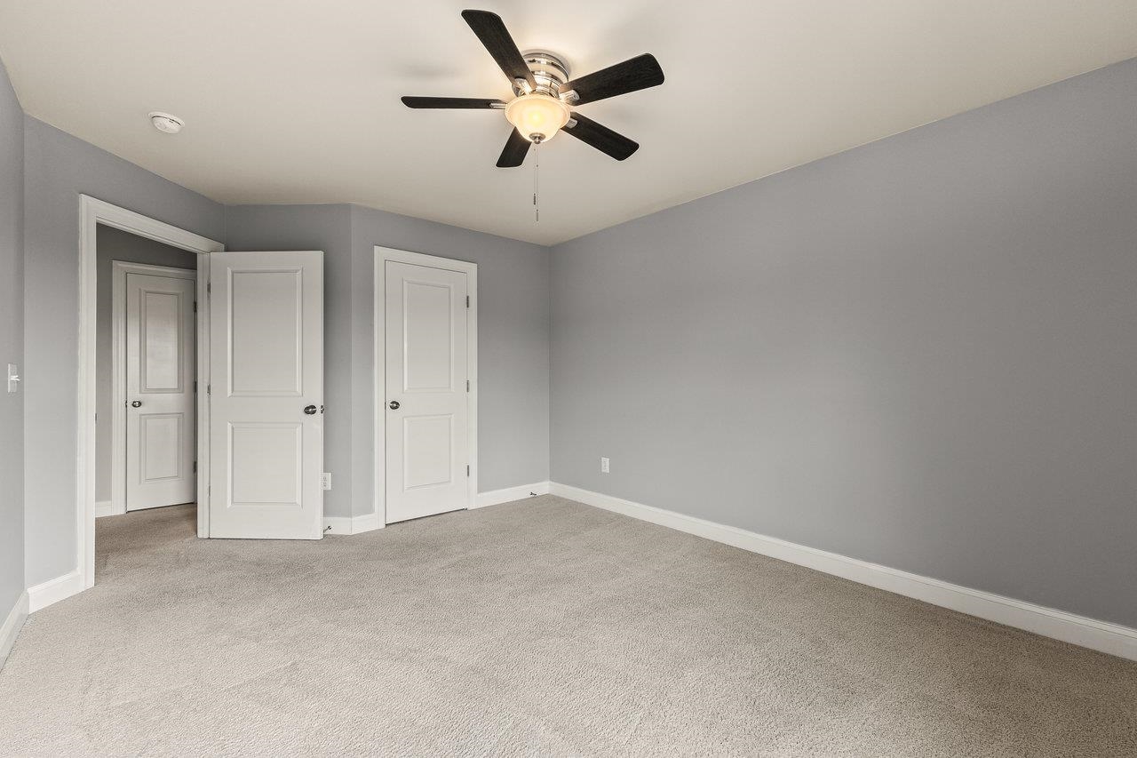 3215 CHARLESTON BLVD