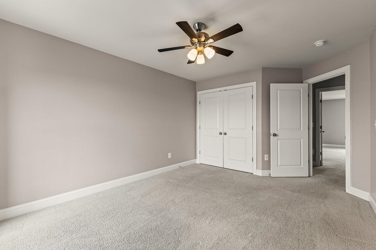 3215 CHARLESTON BLVD