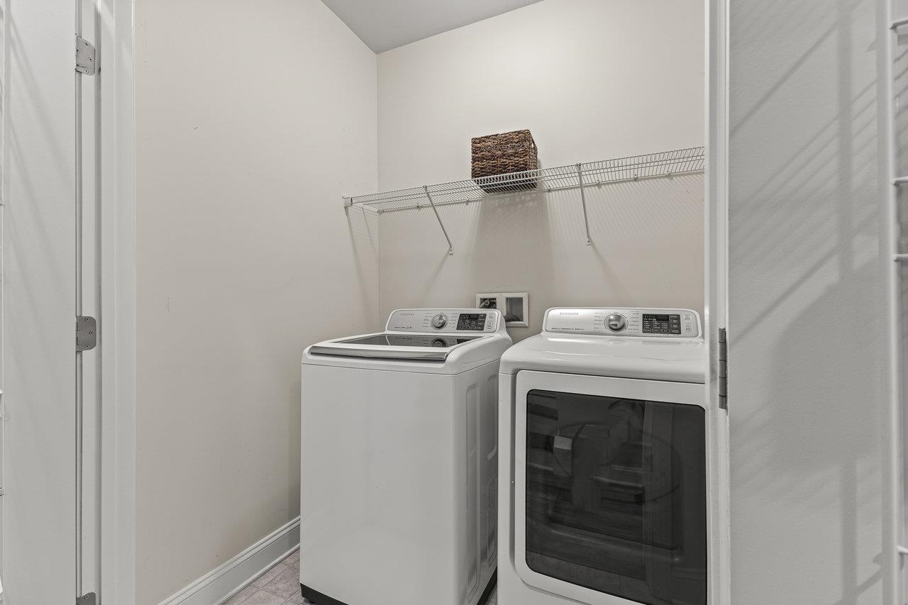 3215 CHARLESTON BLVD