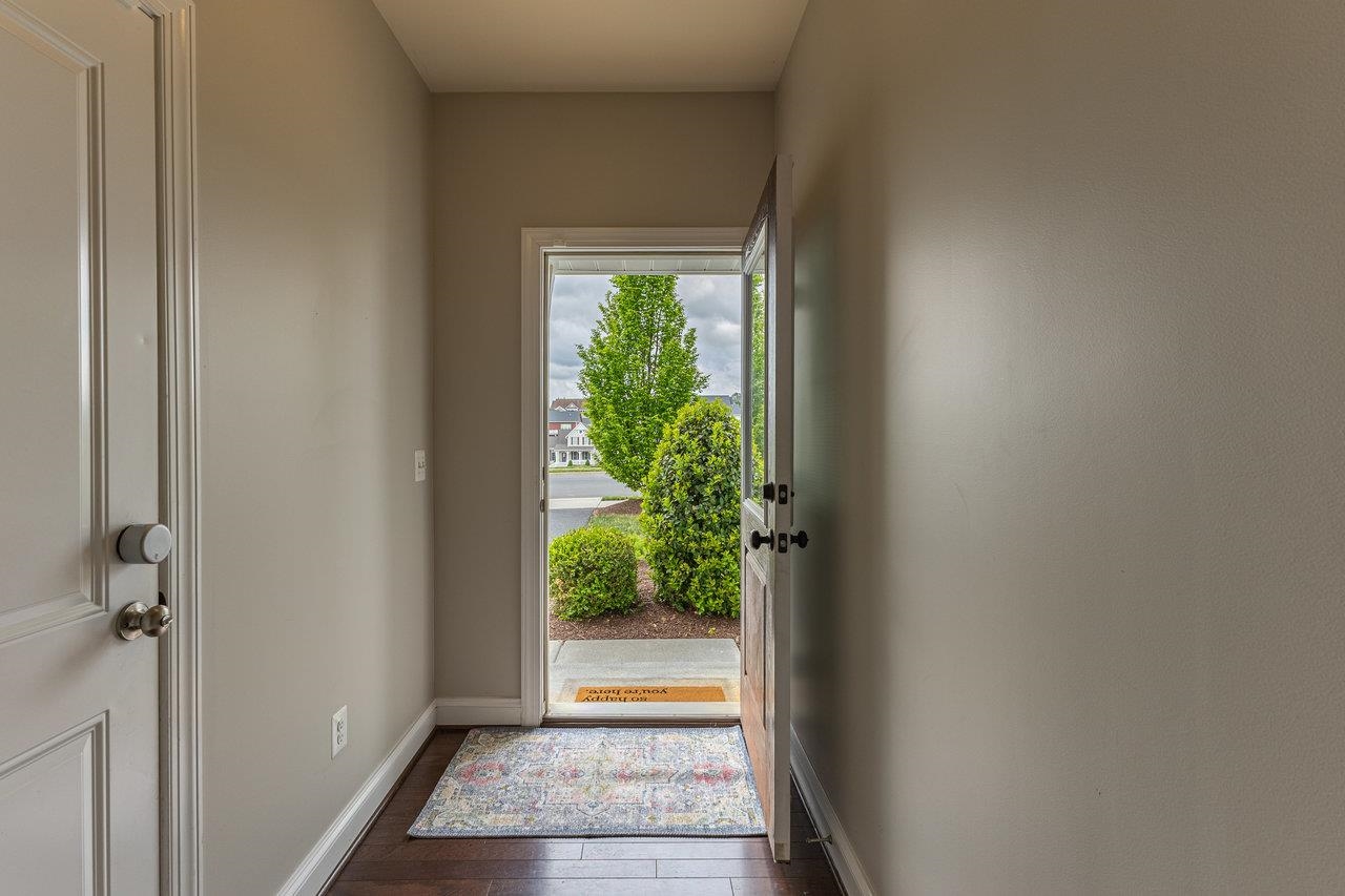 3215 CHARLESTON BLVD