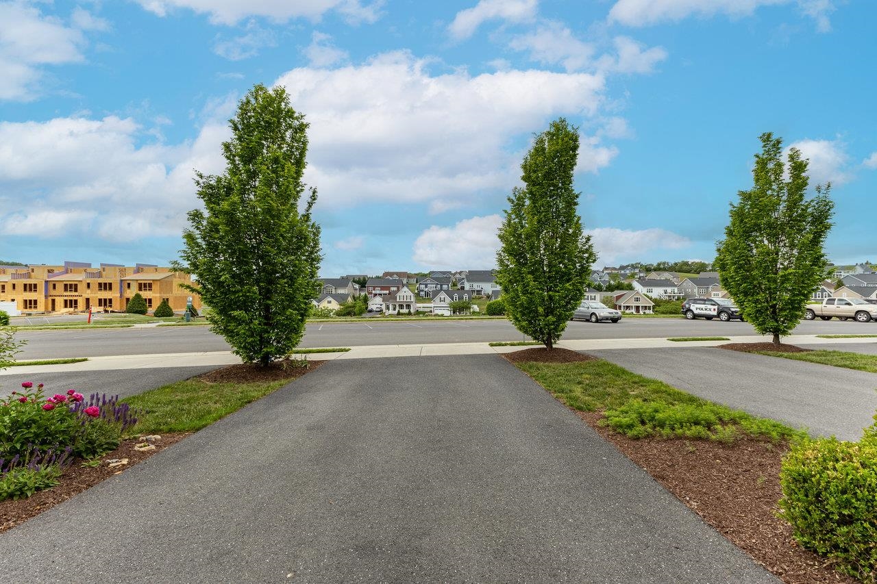 3215 CHARLESTON BLVD