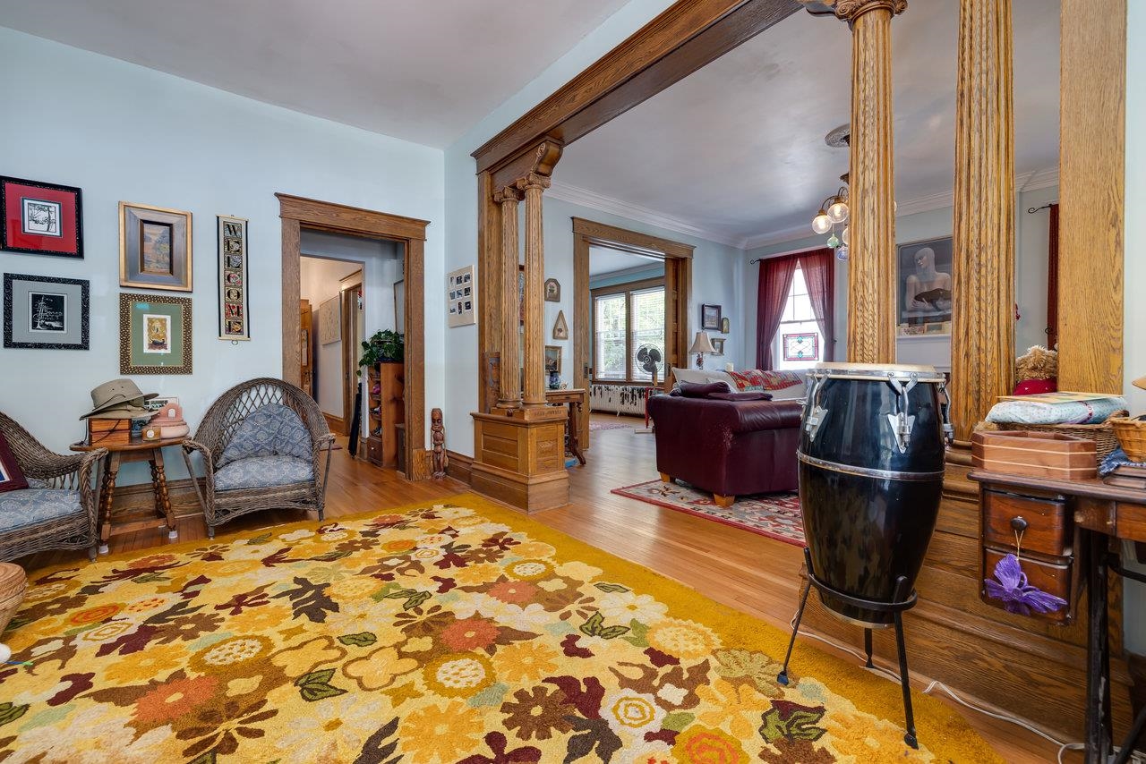 289 NEWMAN AVE