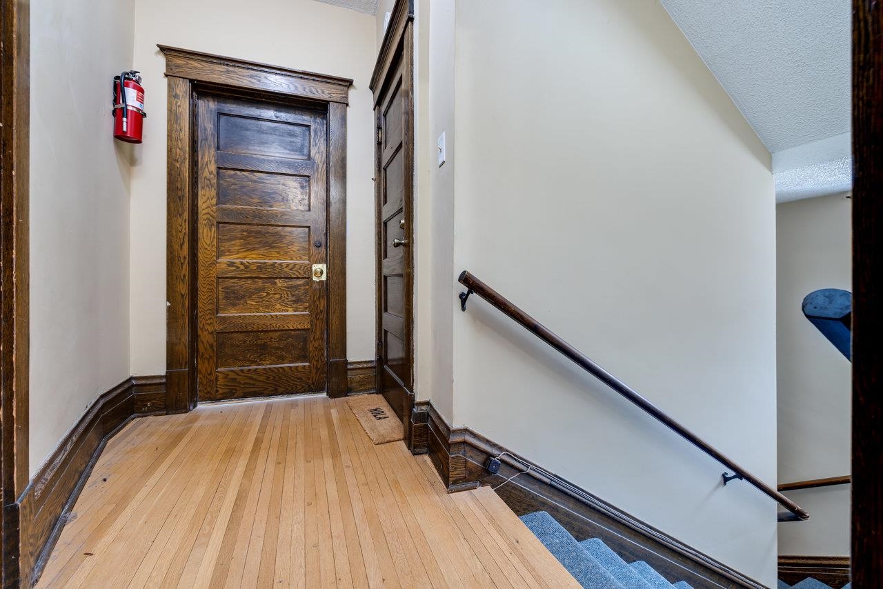 289 NEWMAN AVE