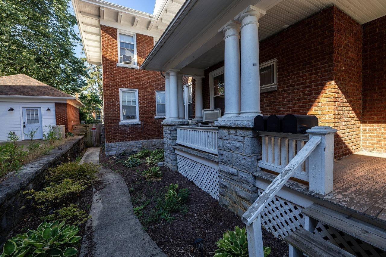 289 NEWMAN AVE