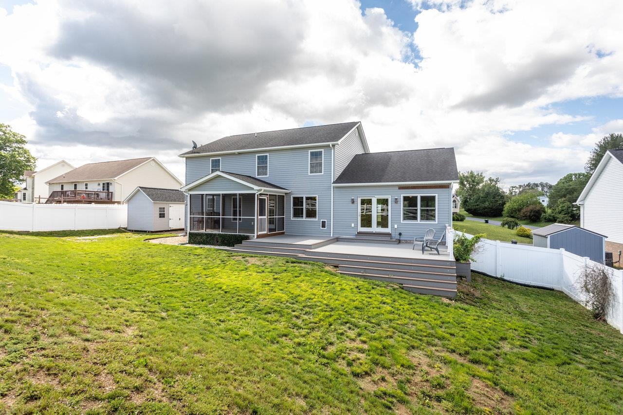 6081 DOTTS LN