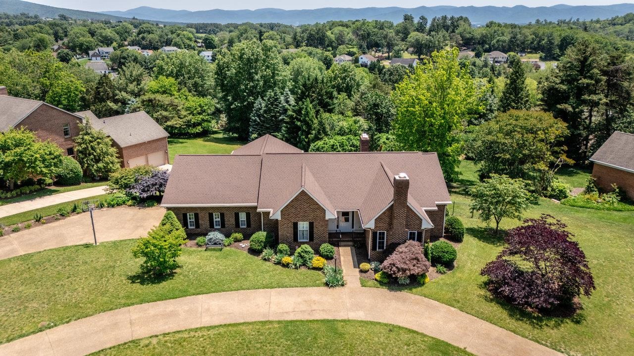 1492 CUMBERLAND DR