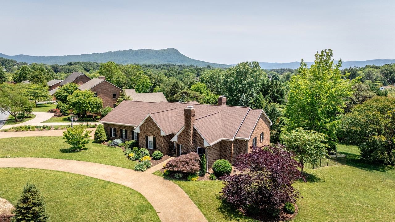 1492 CUMBERLAND DR