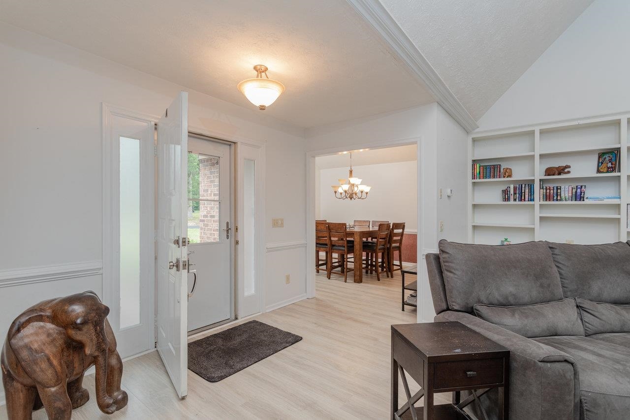 1492 CUMBERLAND DR