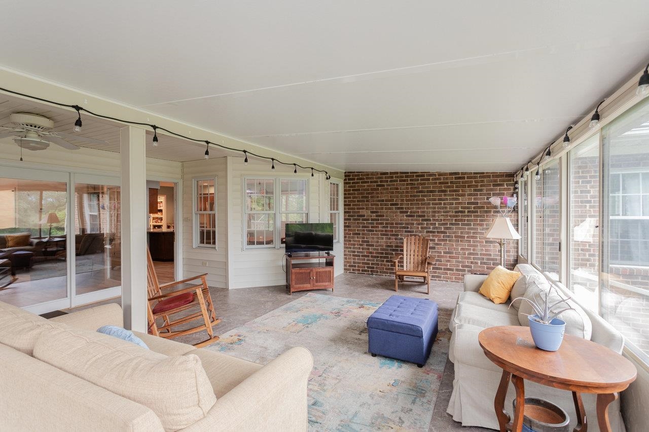 1492 CUMBERLAND DR
