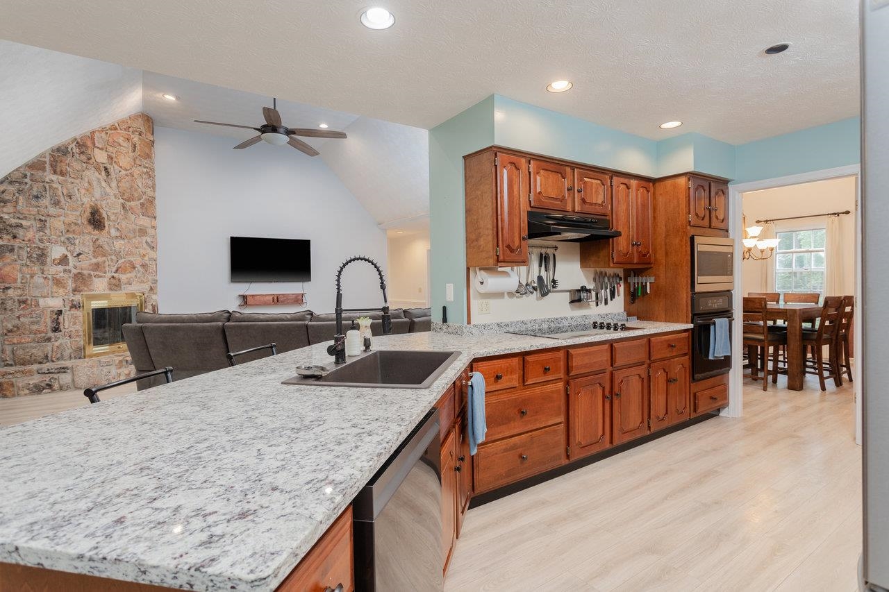1492 CUMBERLAND DR