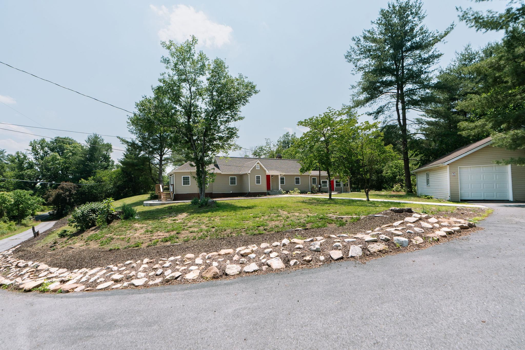 2003 RINACAS CORNER RD