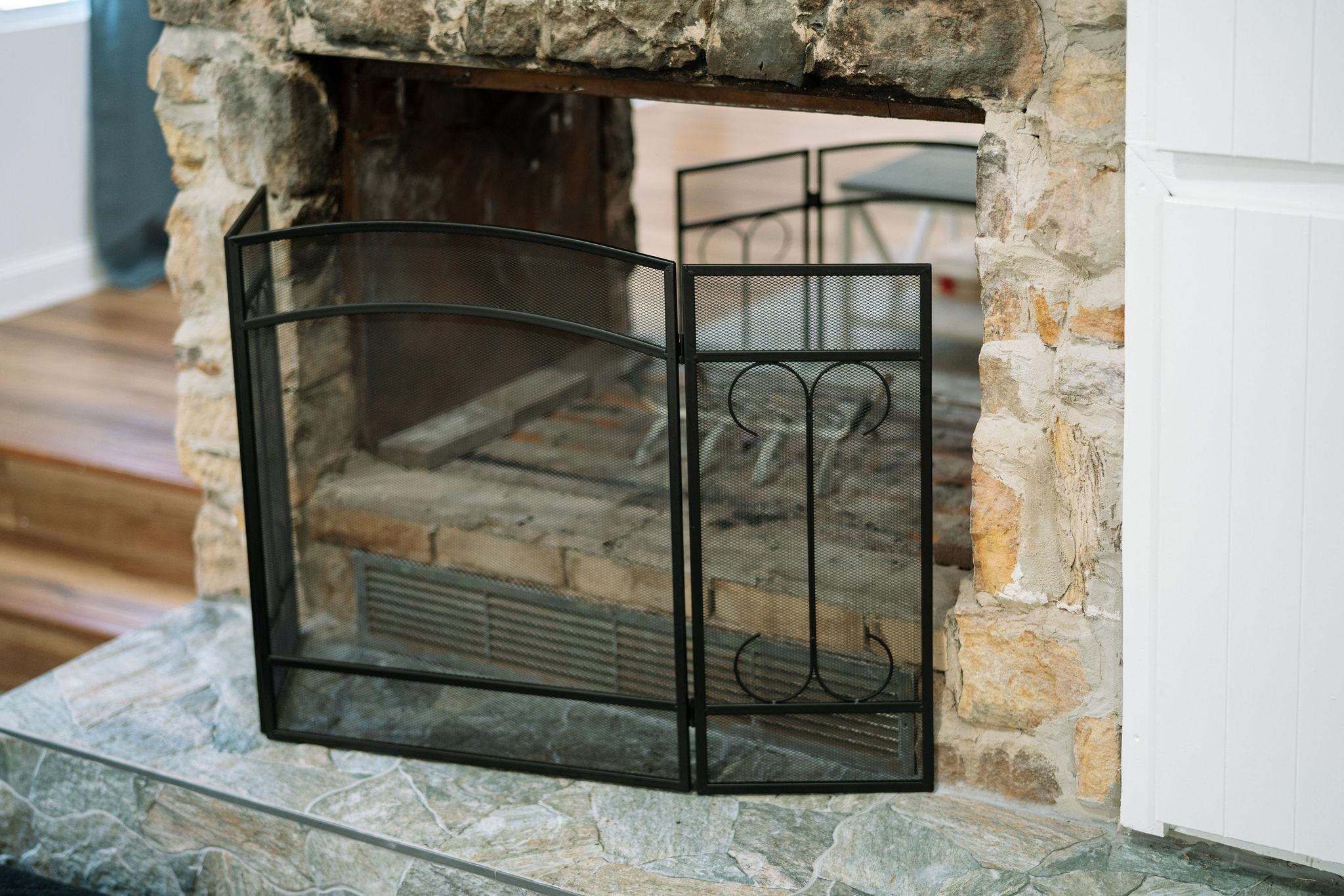 2003 RINACAS CORNER RD