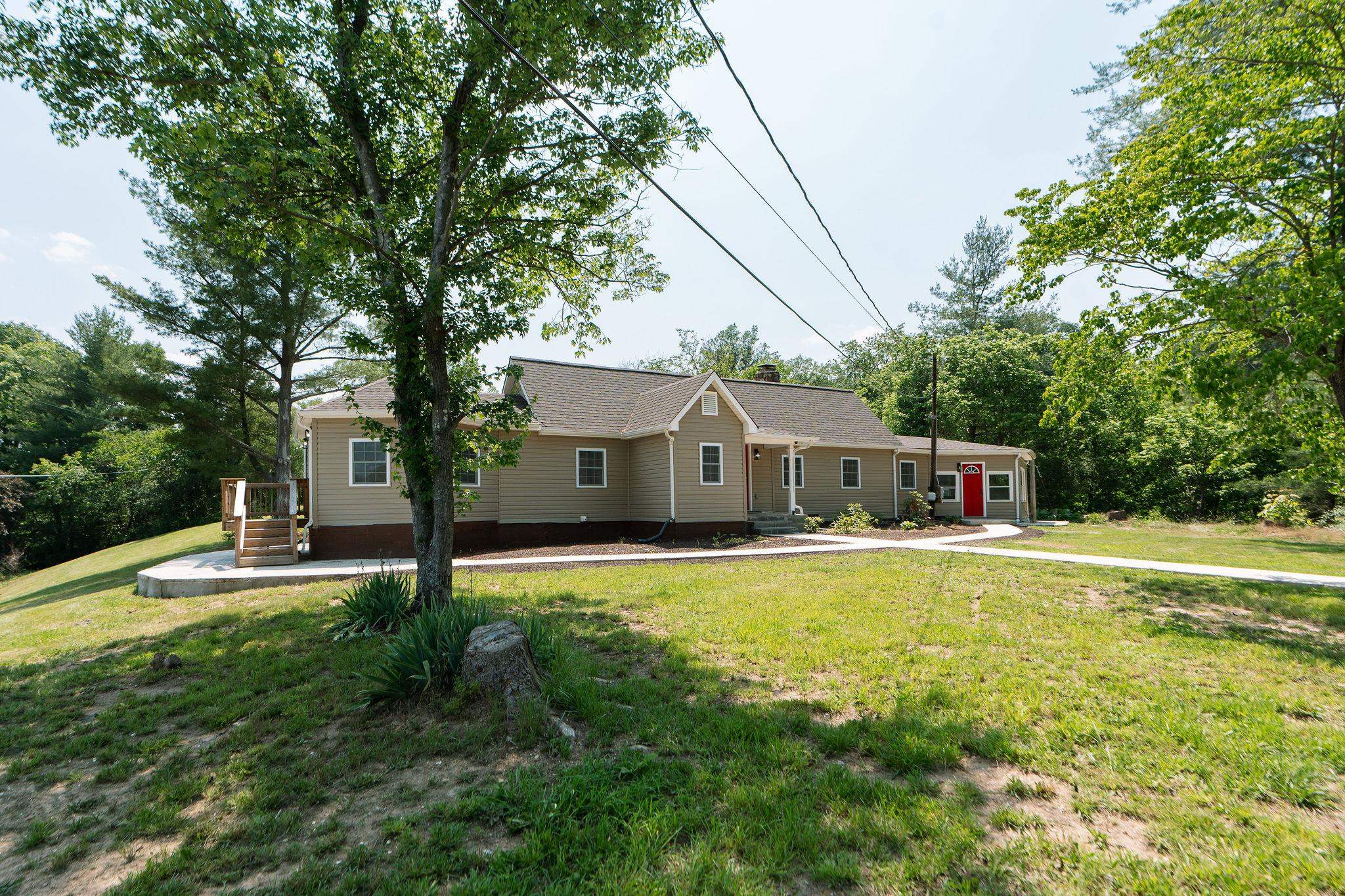 2003 RINACAS CORNER RD