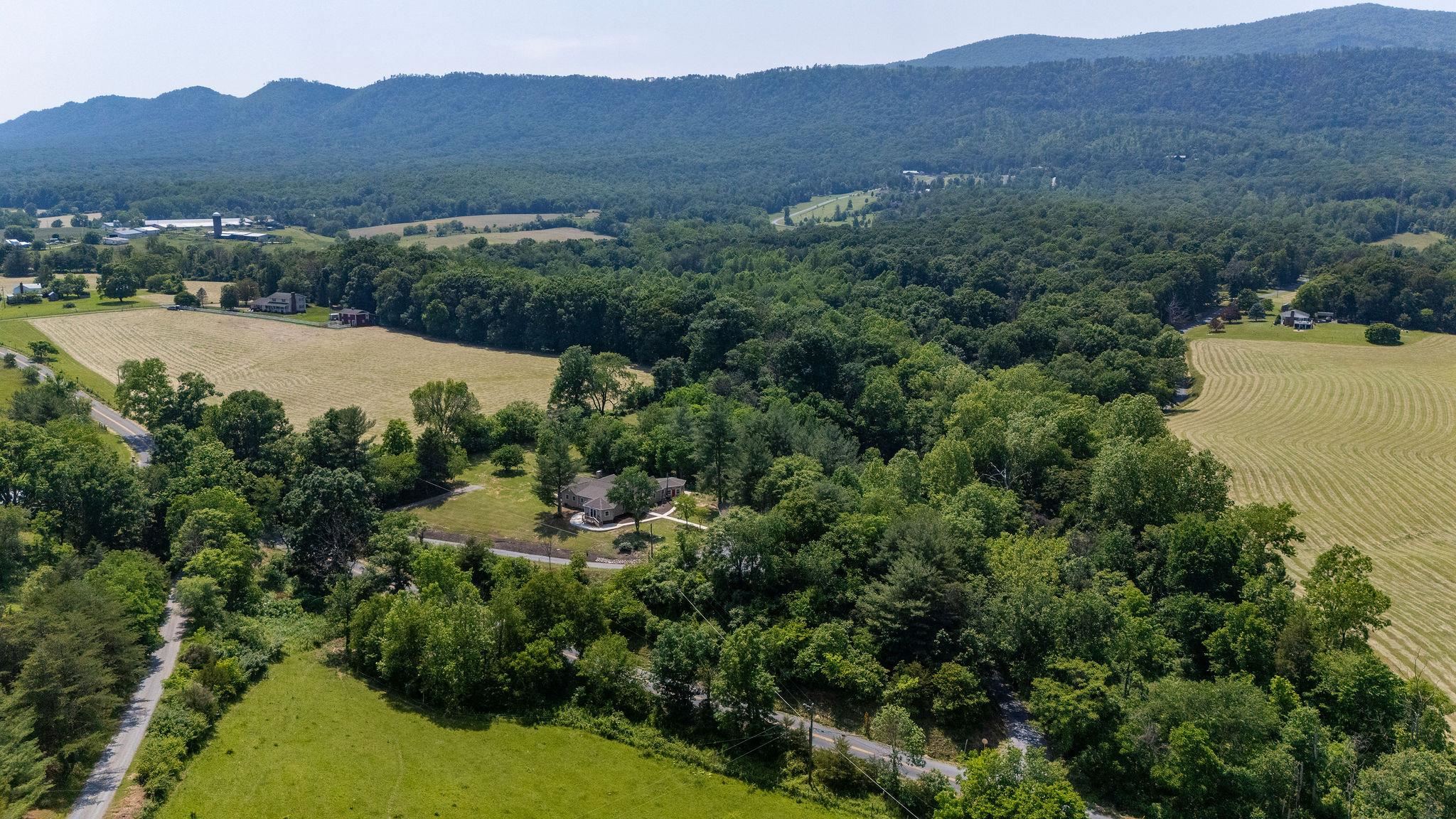 2003 RINACAS CORNER RD