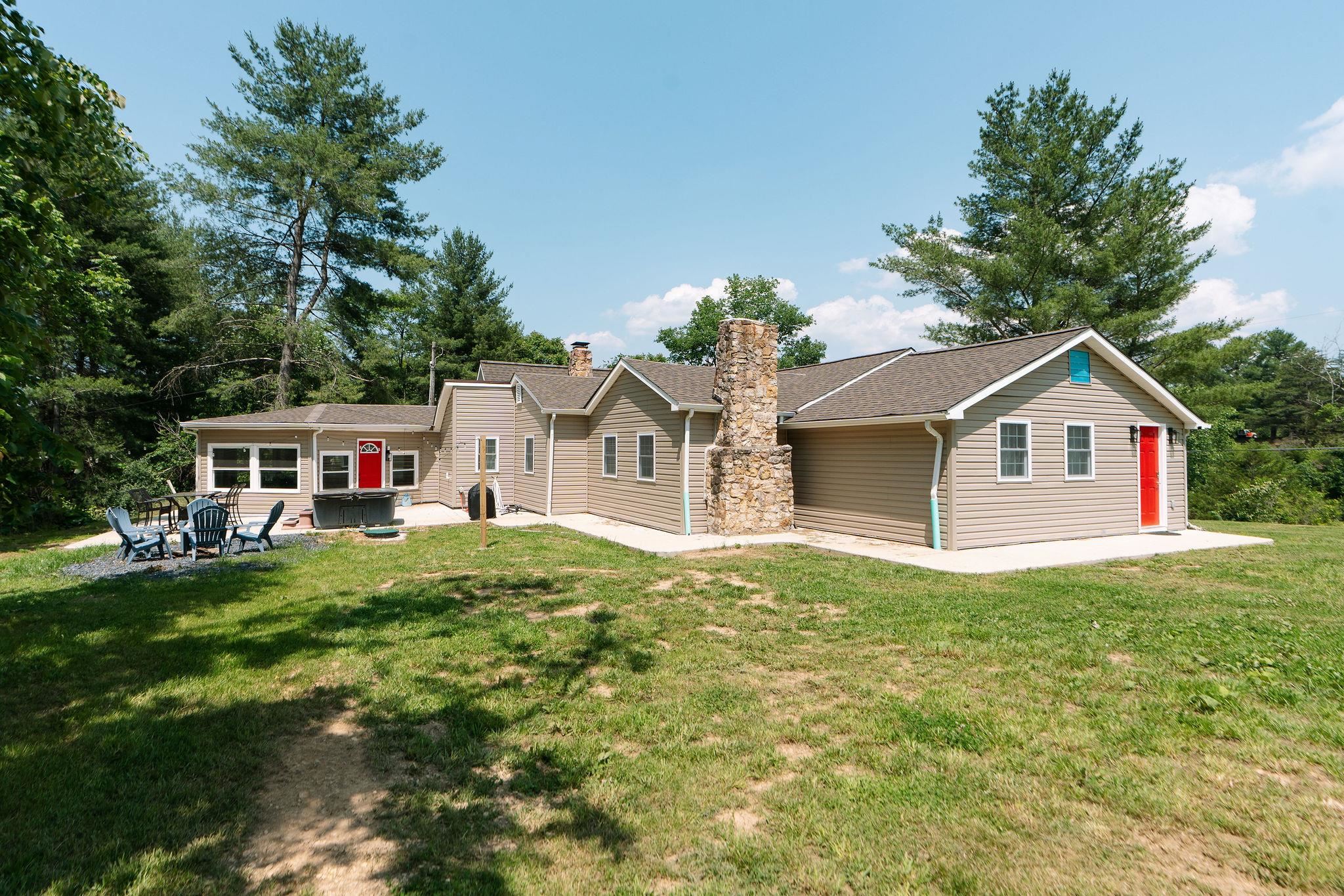 2003 RINACAS CORNER RD