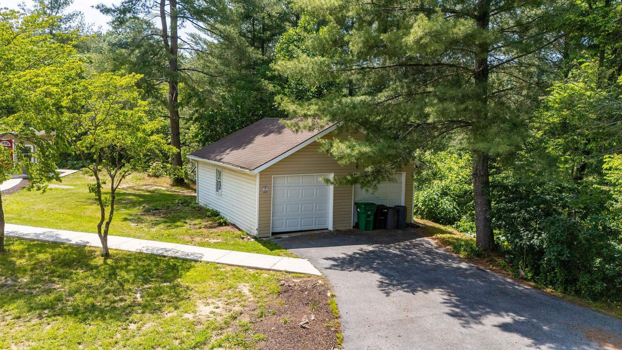 2003 RINACAS CORNER RD