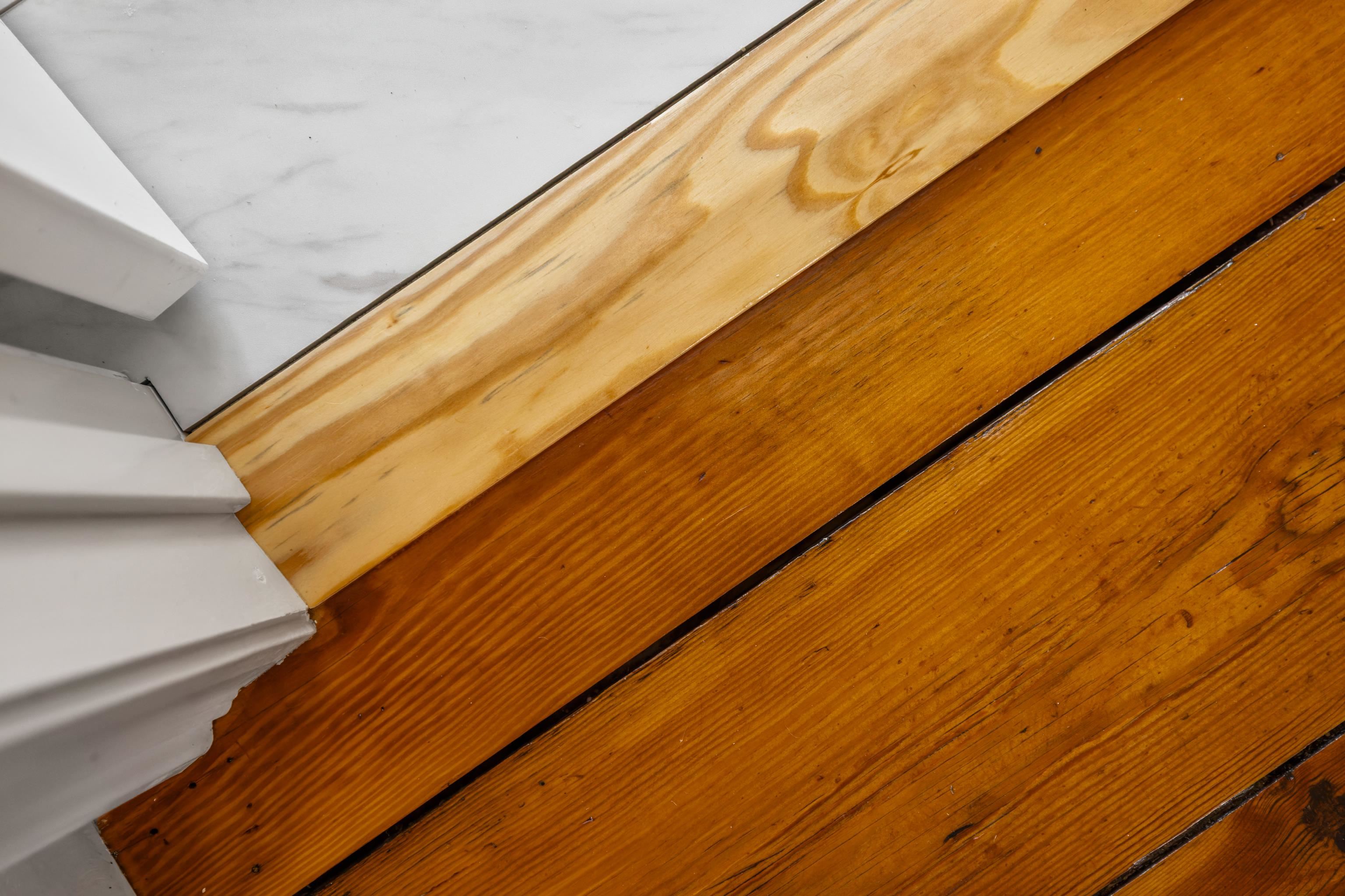 887 NATURAL CHIMNEYS RD