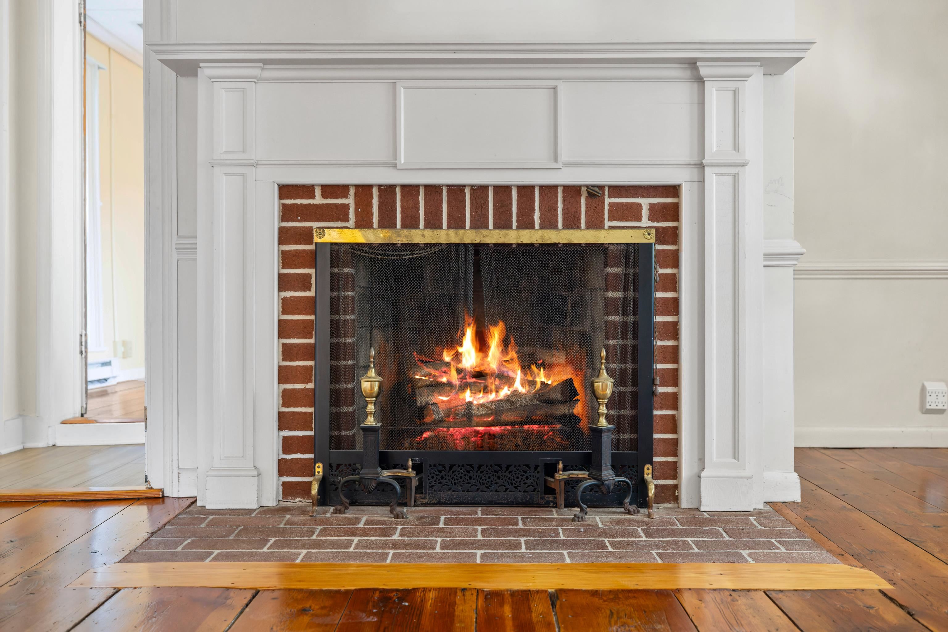 887 NATURAL CHIMNEYS RD