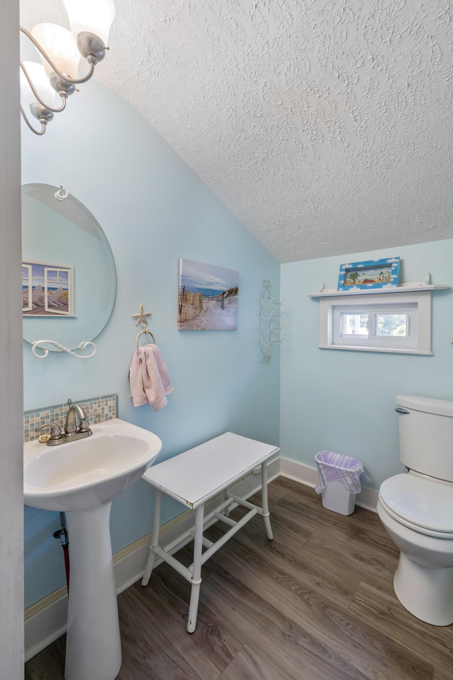 887 NATURAL CHIMNEYS RD