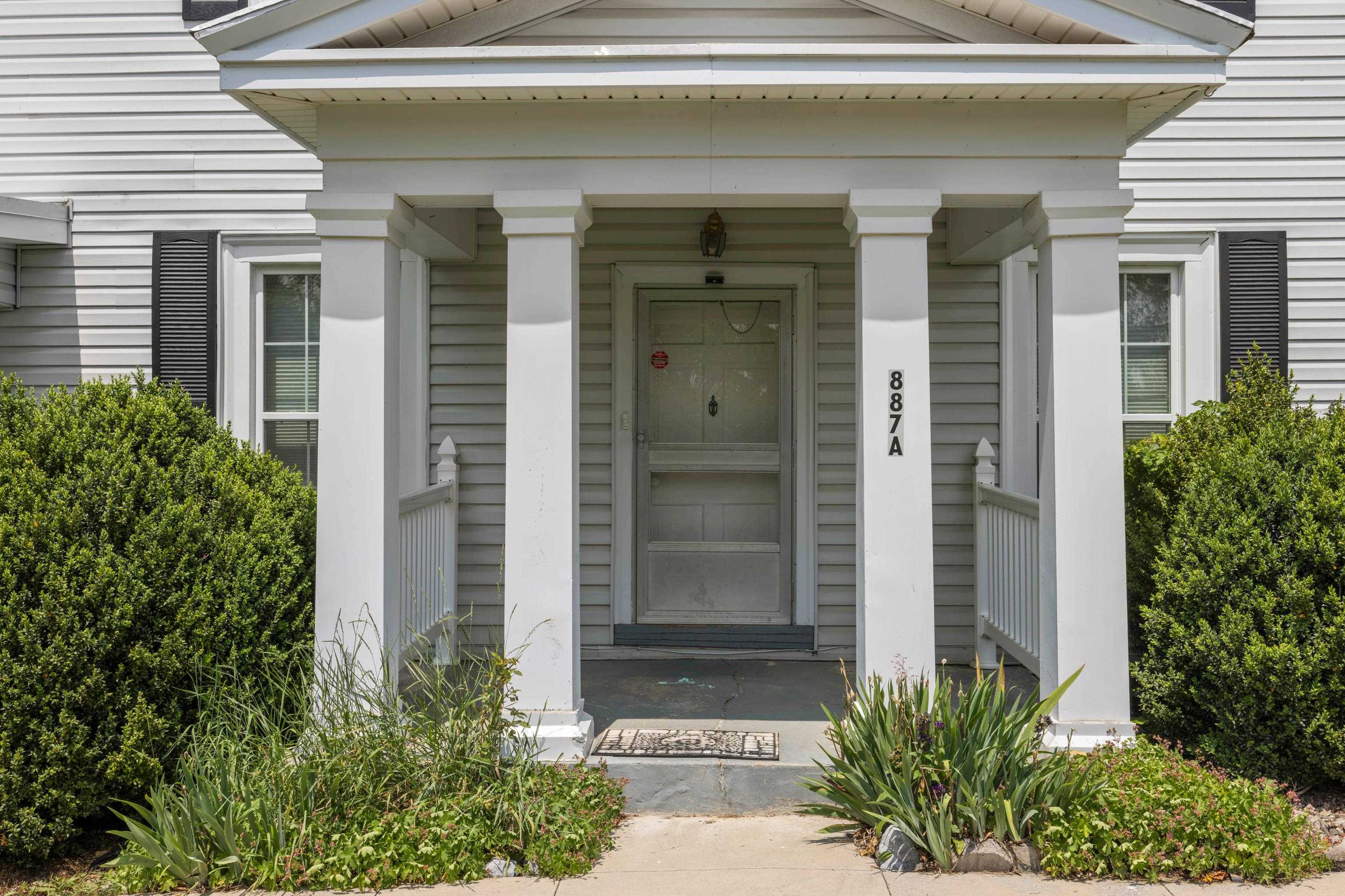 887 NATURAL CHIMNEYS RD