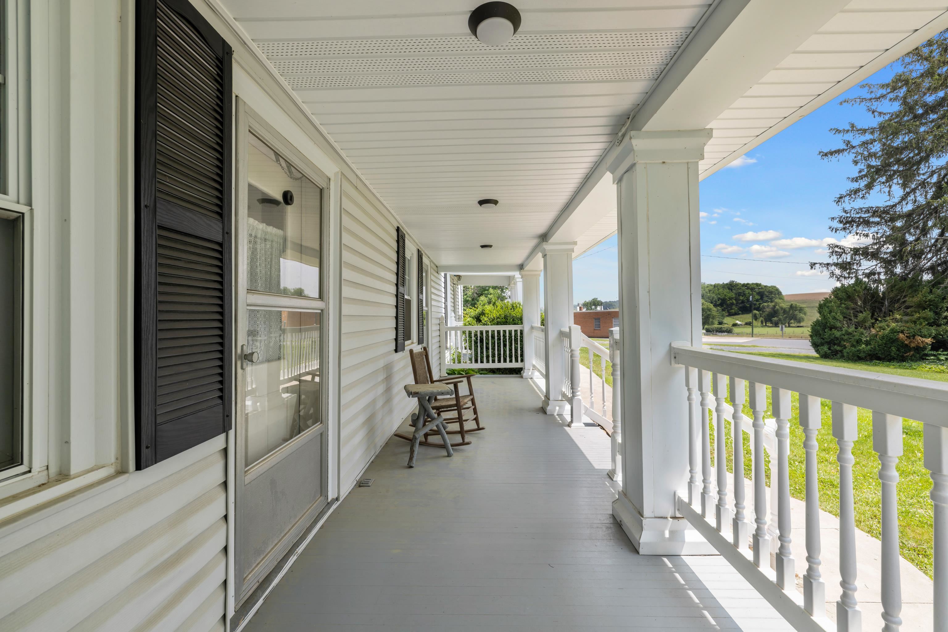 887 NATURAL CHIMNEYS RD