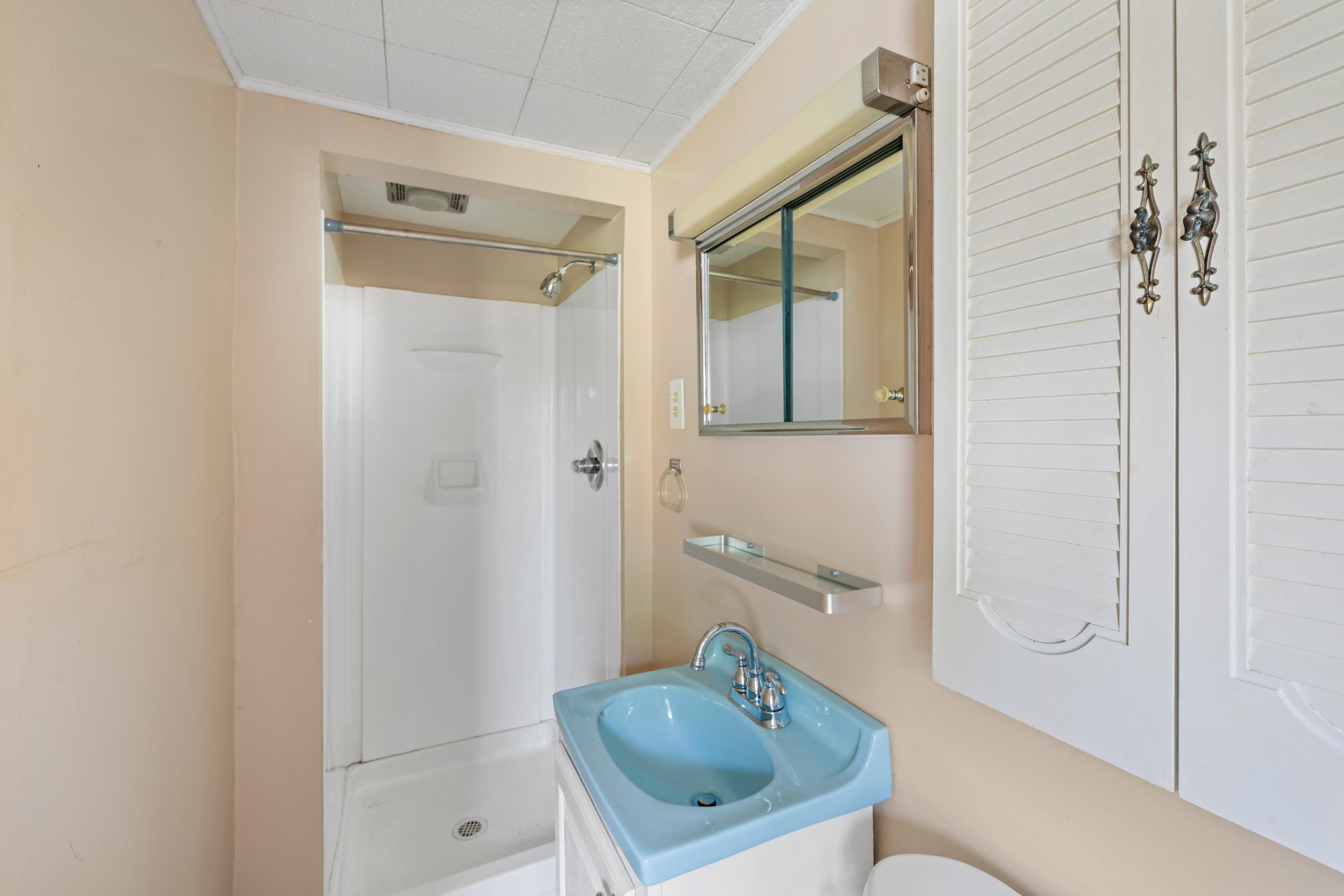 887 NATURAL CHIMNEYS RD