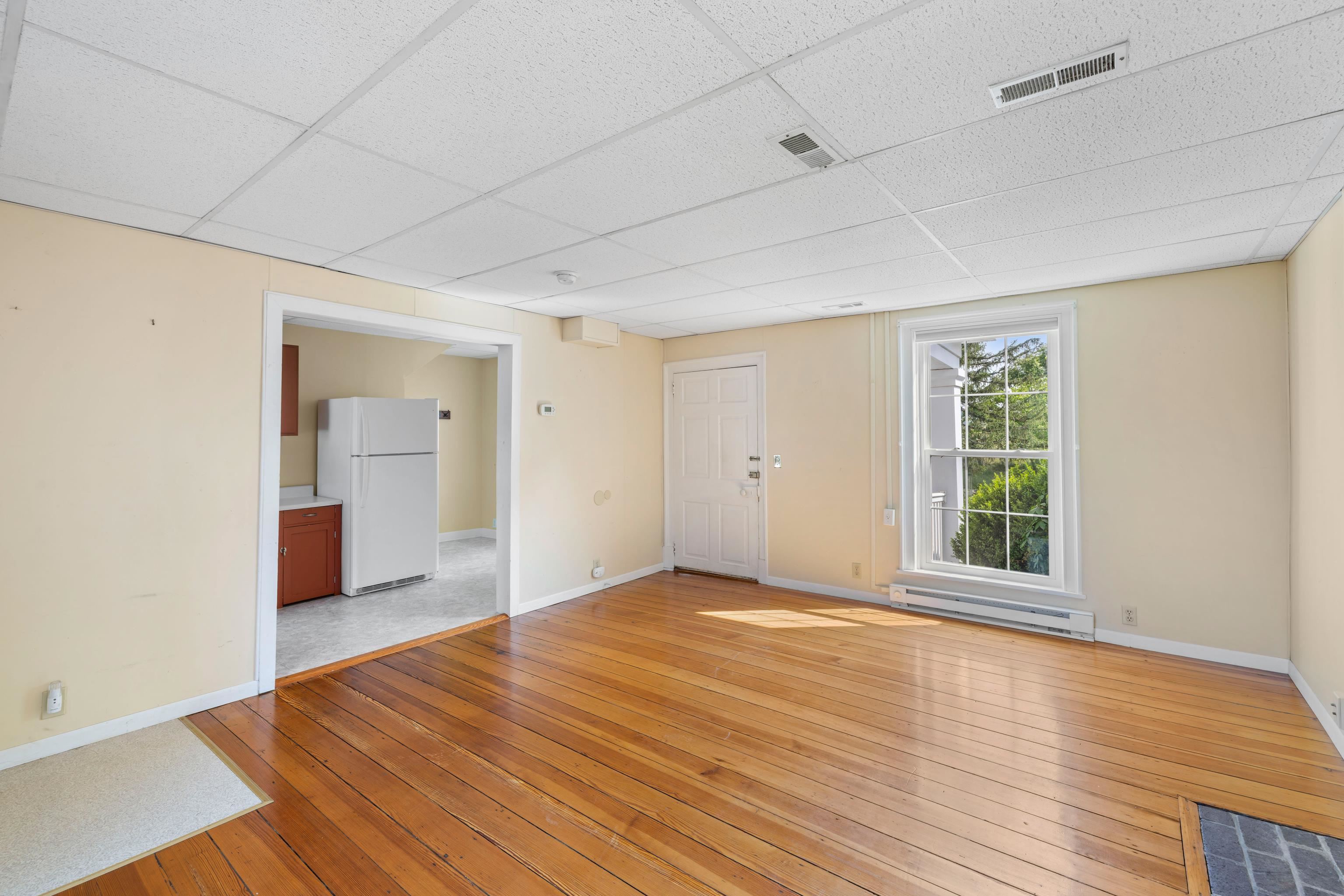 887 NATURAL CHIMNEYS RD