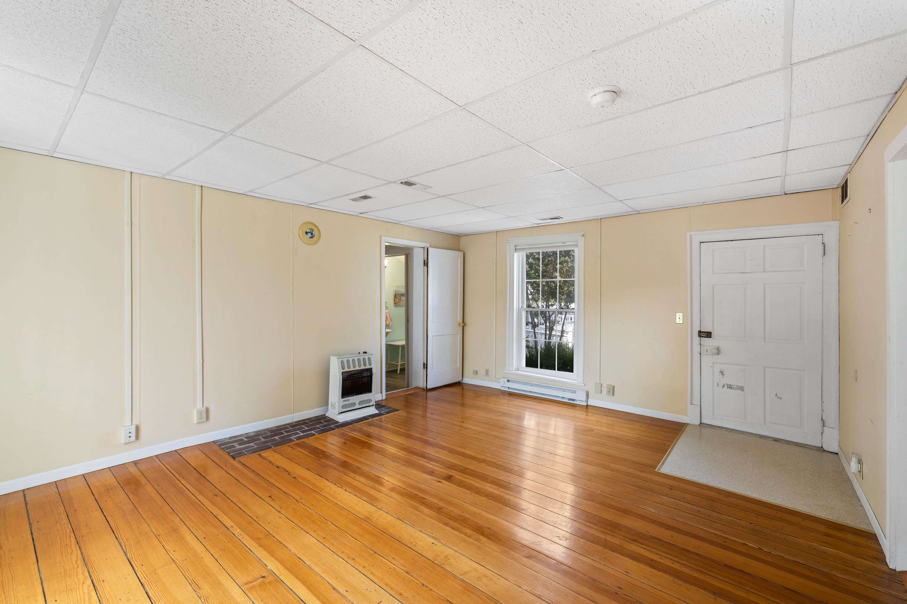 887 NATURAL CHIMNEYS RD