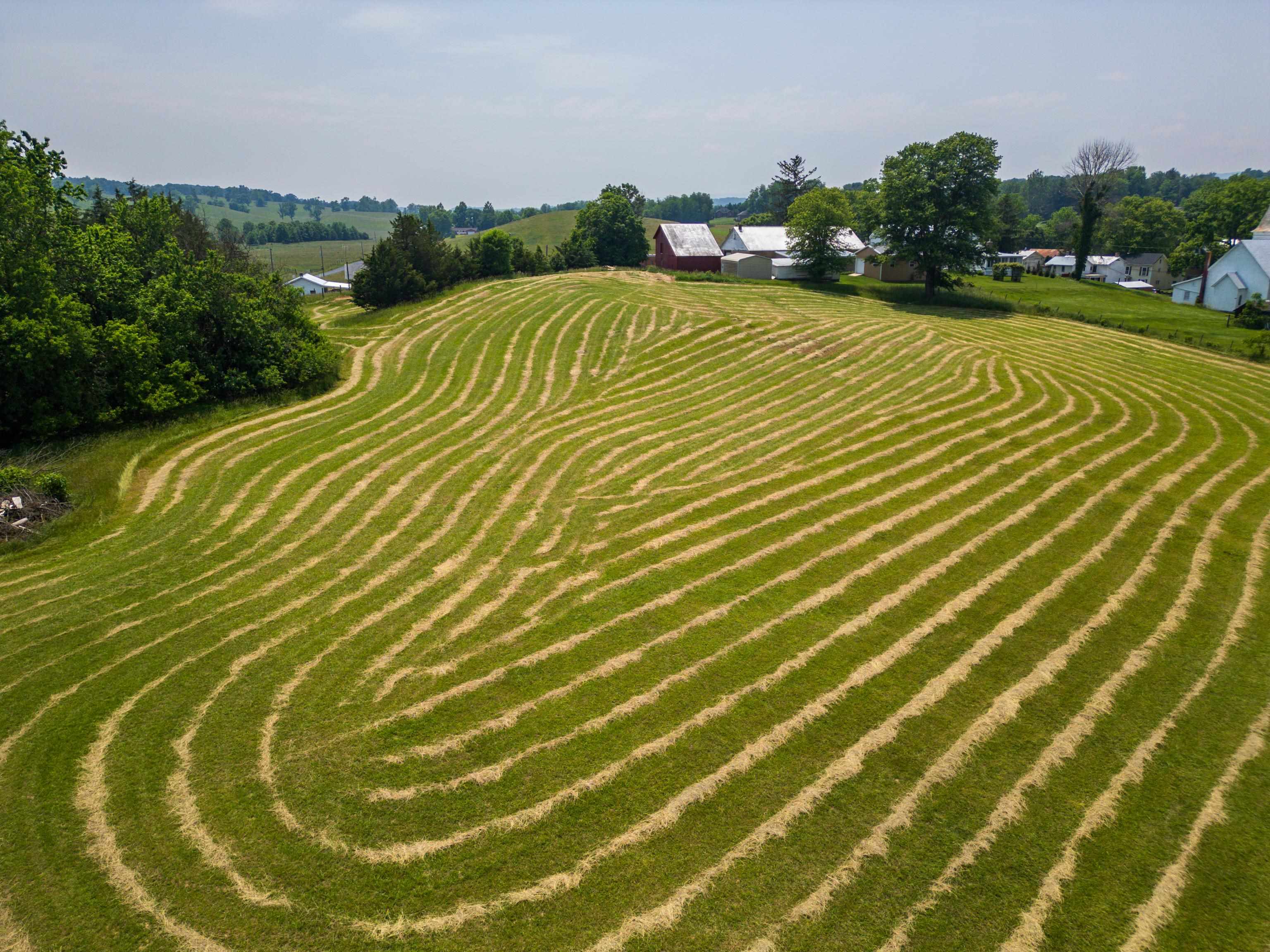 887 NATURAL CHIMNEYS RD
