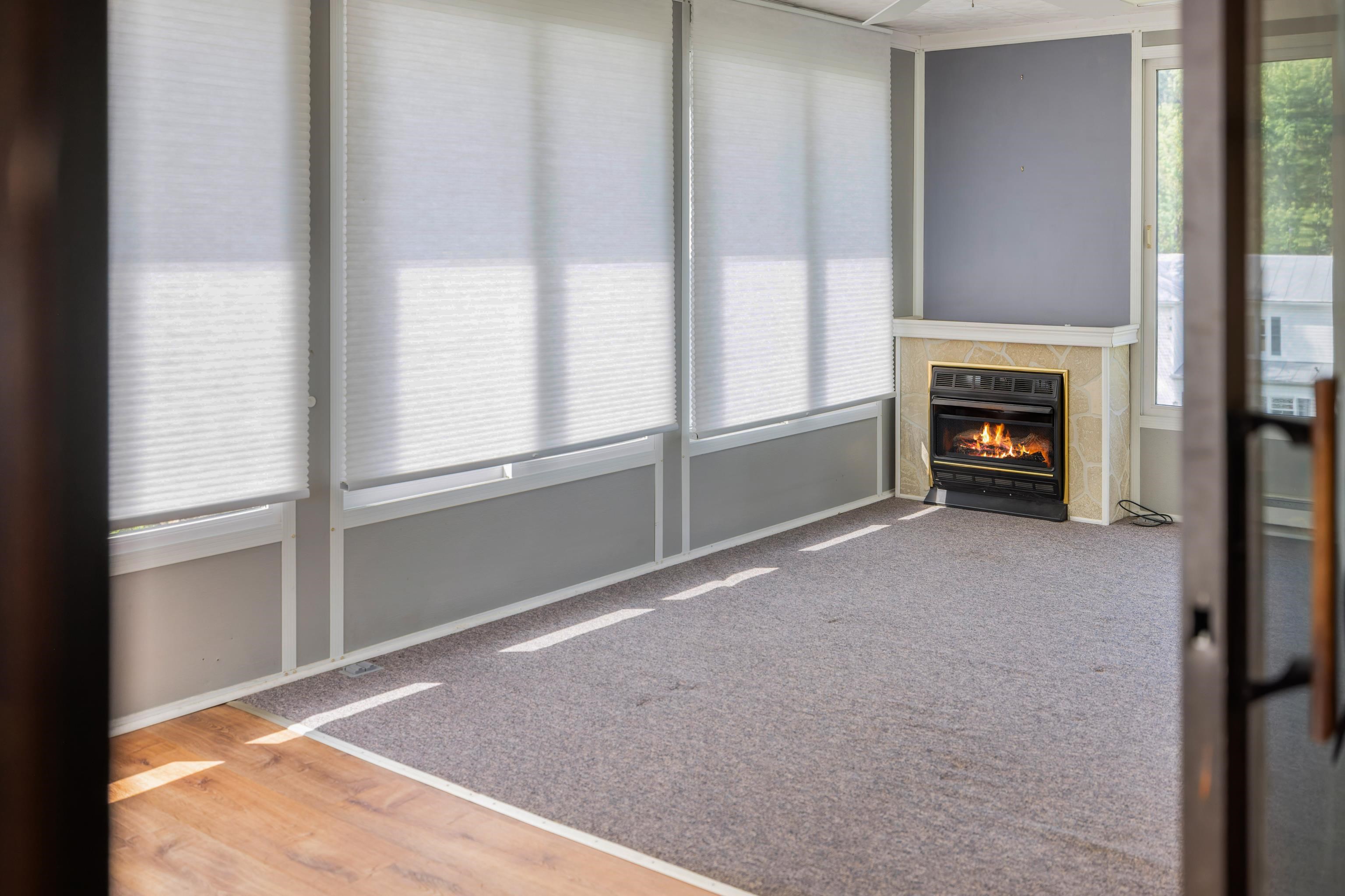 887 NATURAL CHIMNEYS RD