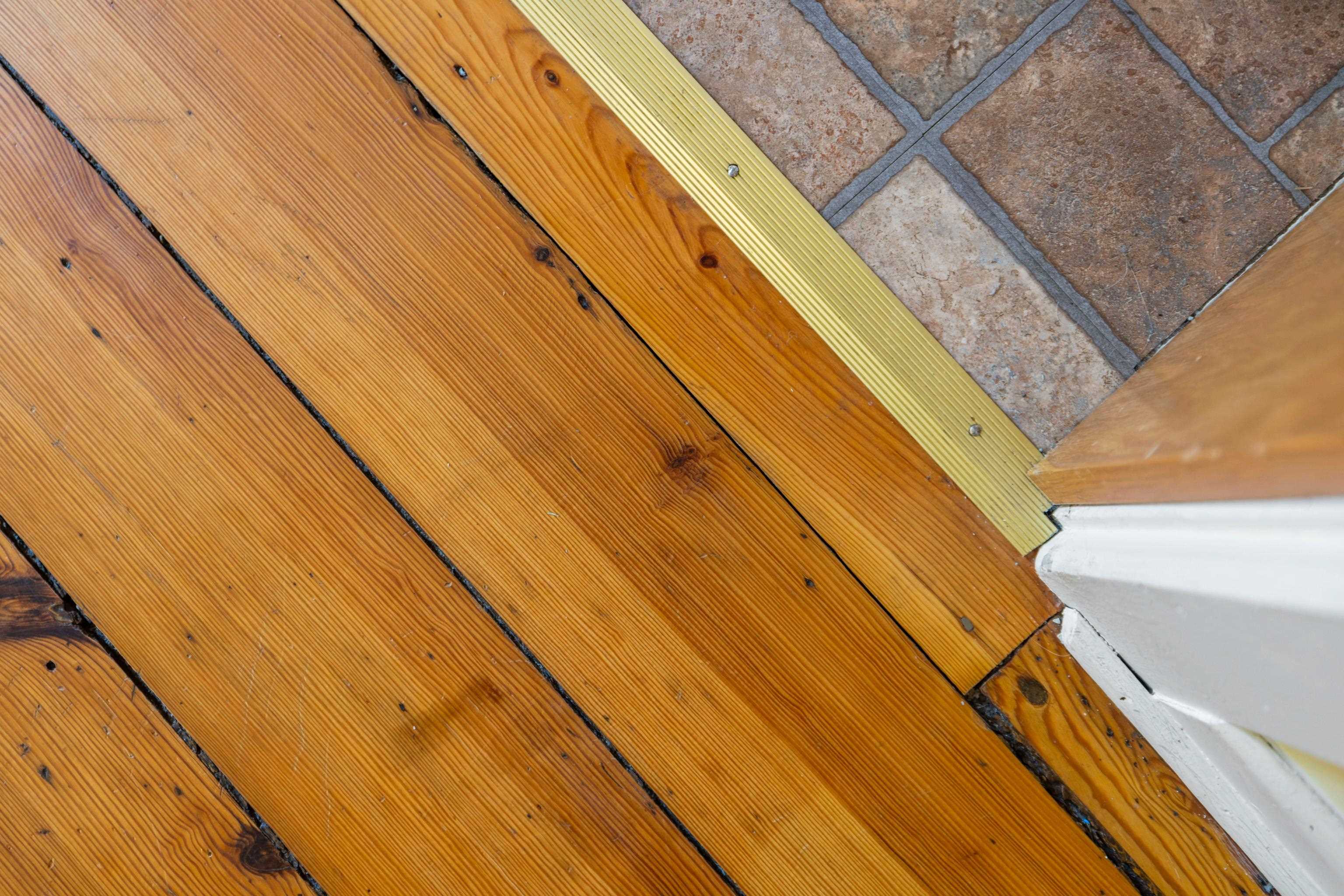 887 NATURAL CHIMNEYS RD