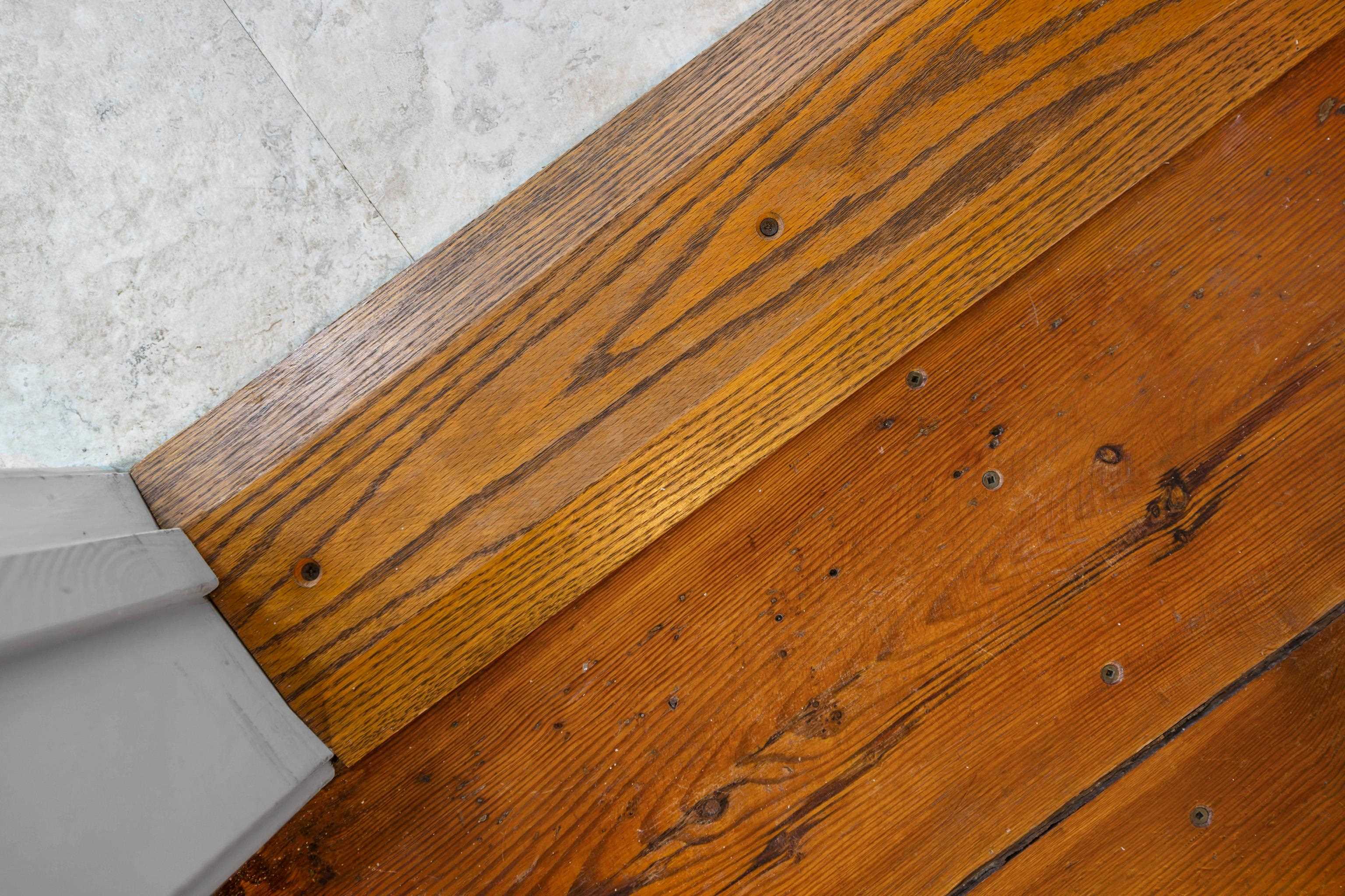 887 NATURAL CHIMNEYS RD