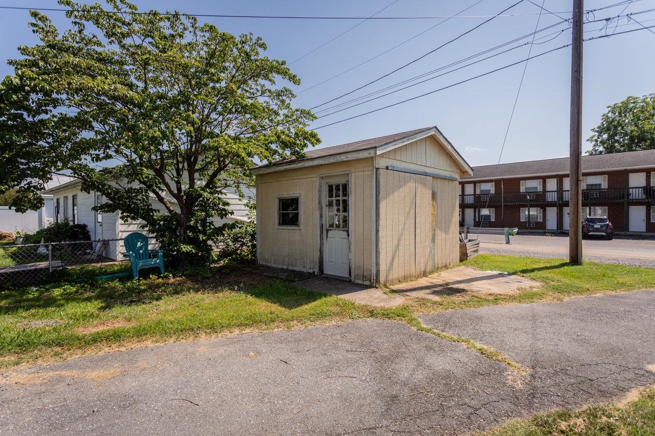 508 N STUART AVE