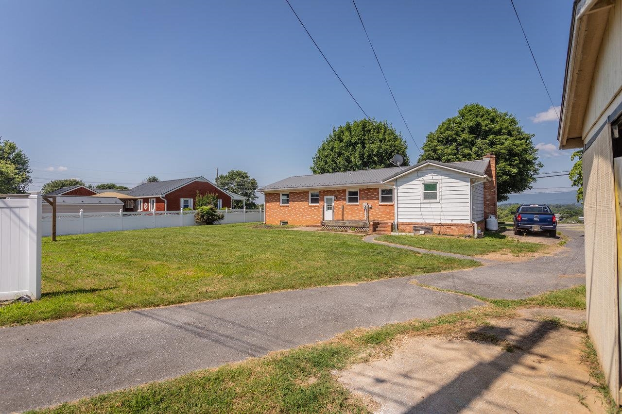 508 N STUART AVE
