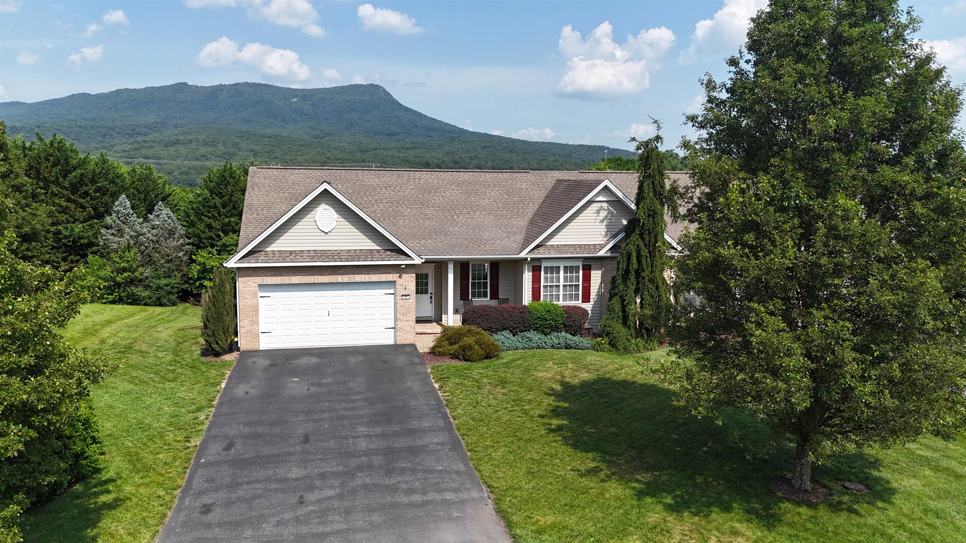 41 CAMBRIDGE CIR