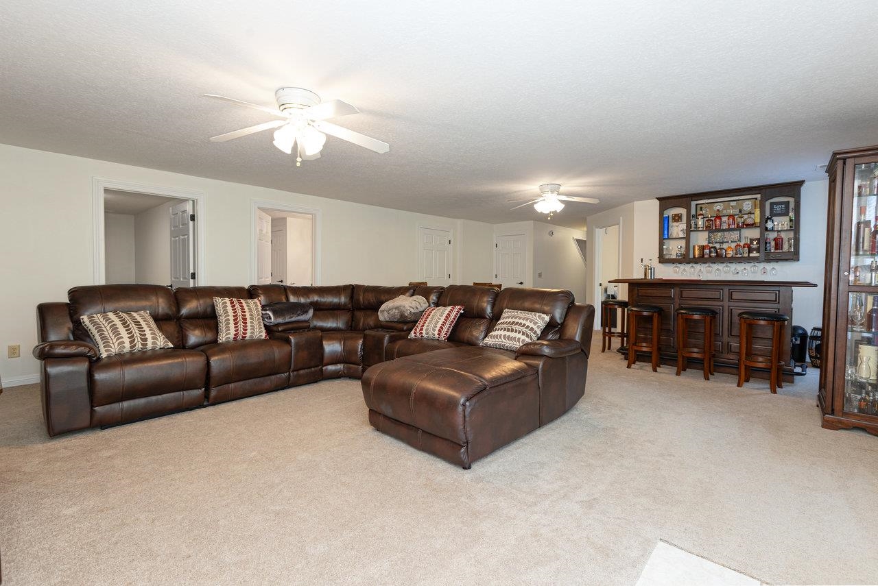41 CAMBRIDGE CIR