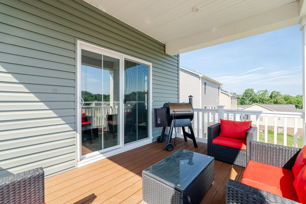 2758 DORVAL RD