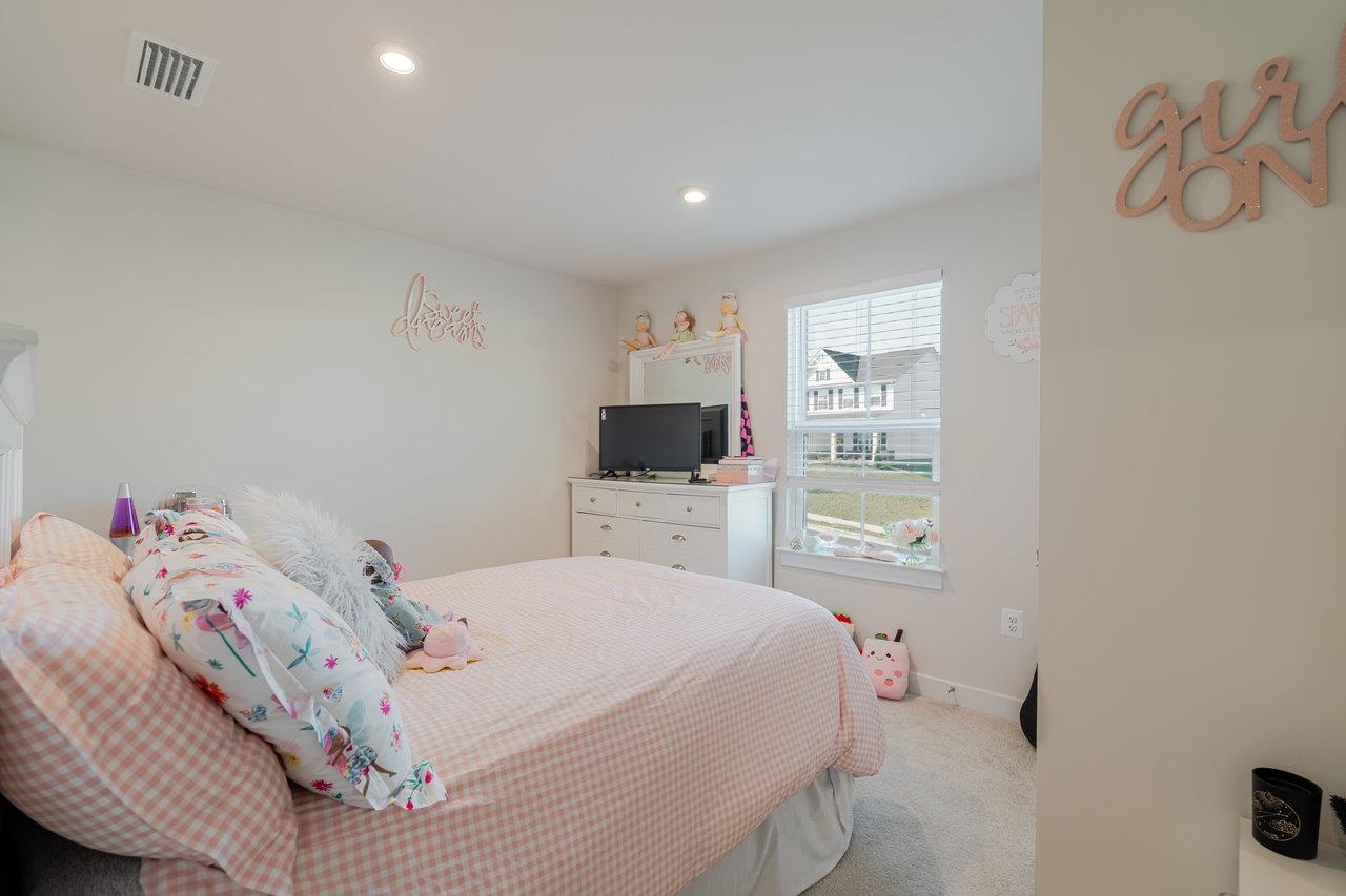 2758 DORVAL RD